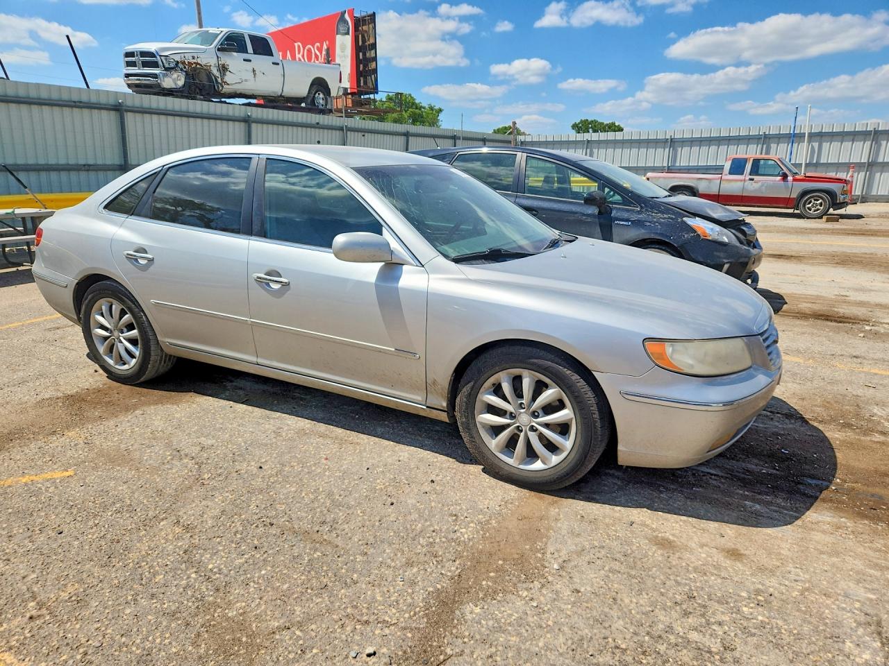 2006 Hyundai Azera Silver vin: KMHFC46F96A057025