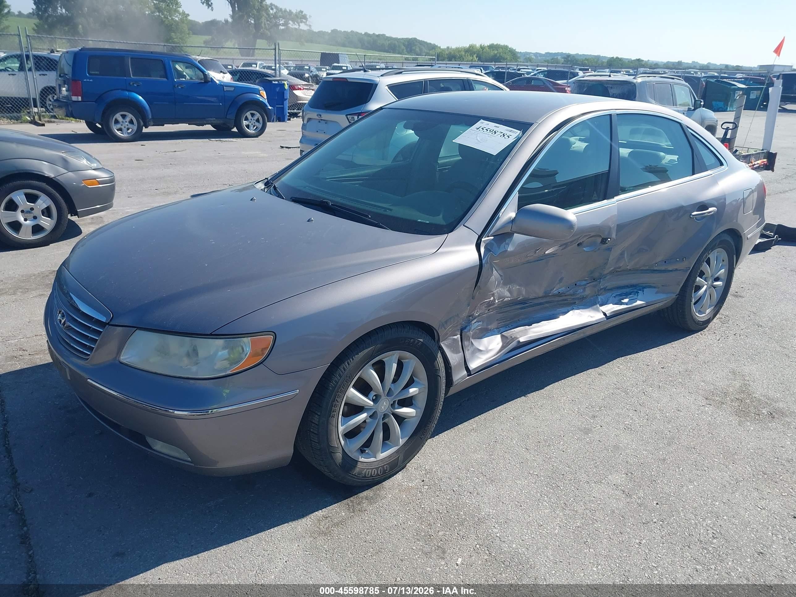 2006 Hyundai Azera Limited/se Silver vin: KMHFC46F96A060393