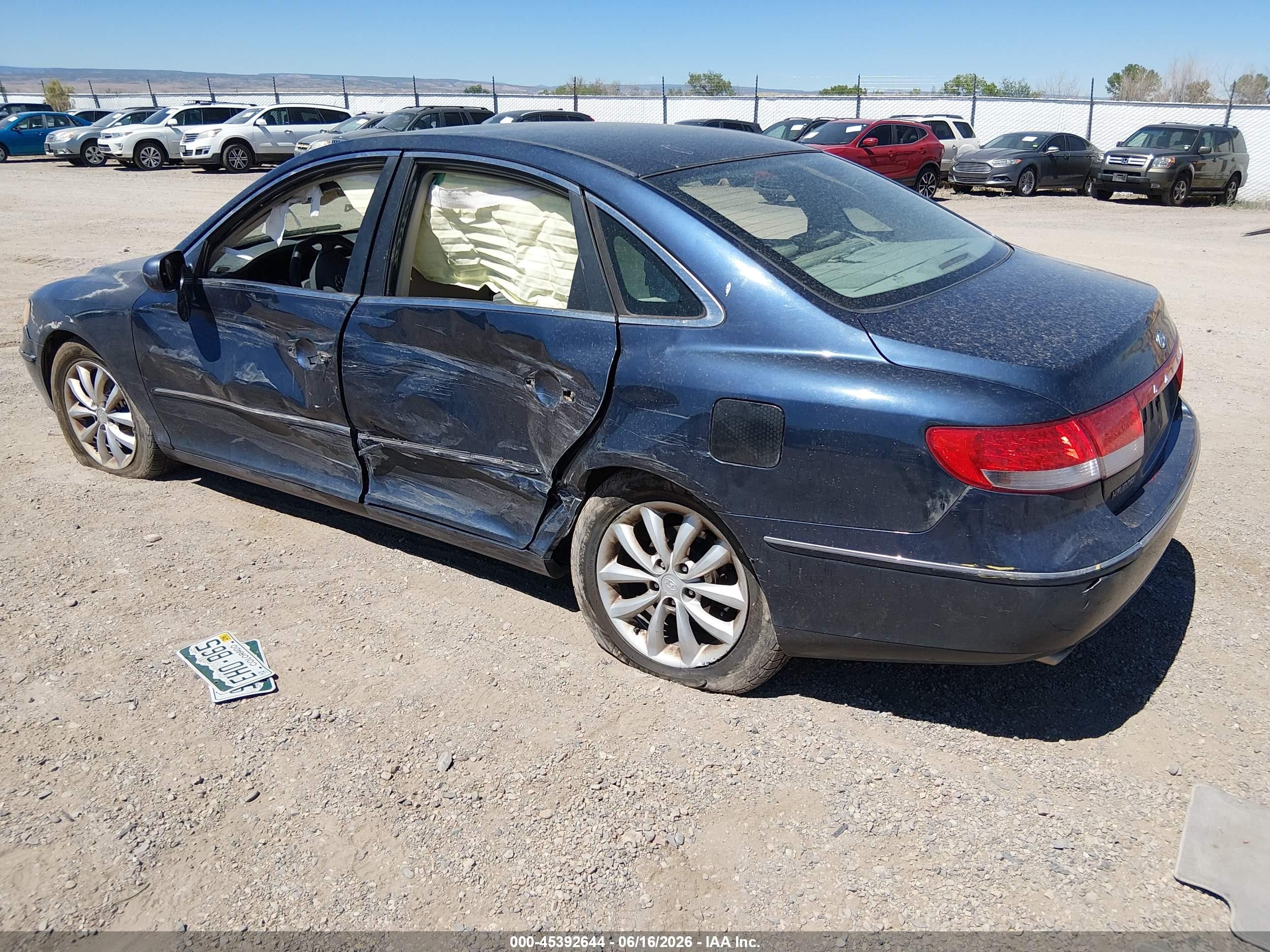 2006 Hyundai Azera Limited/se Blue vin: KMHFC46F96A061754