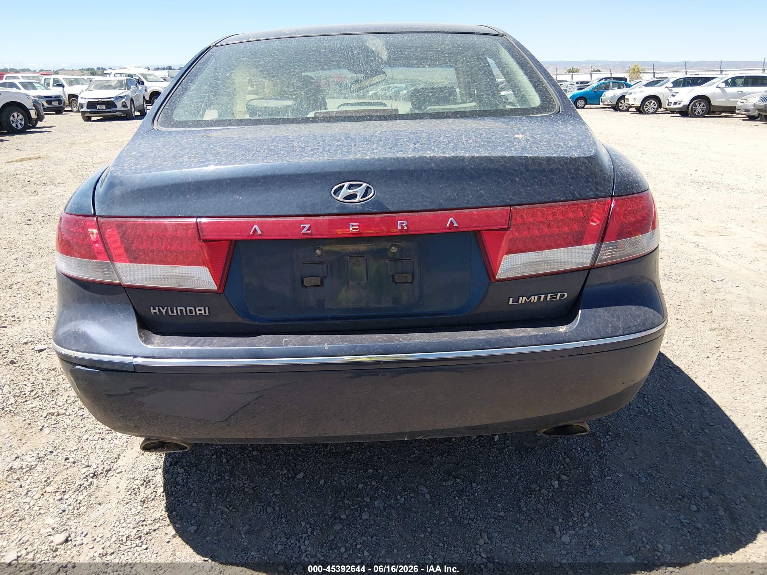 2006 Hyundai Azera Limited/se Blue vin: KMHFC46F96A061754