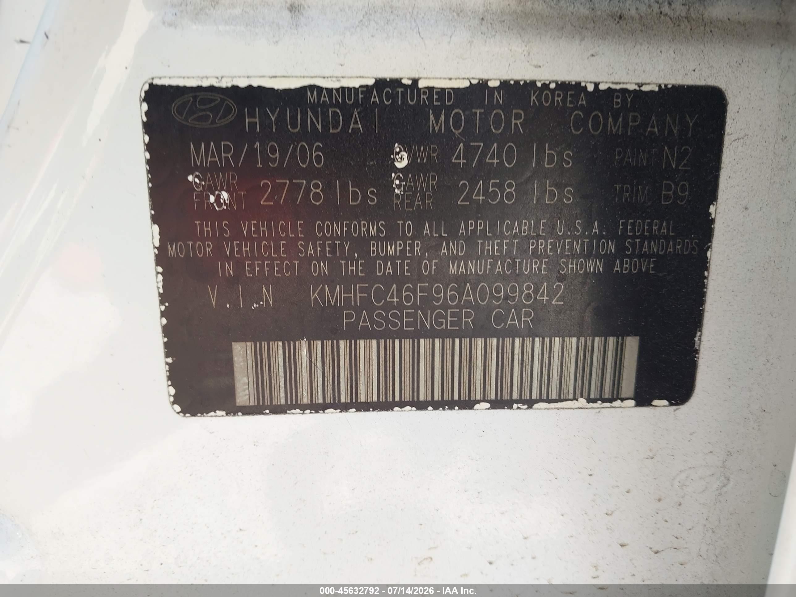 2006 Hyundai Azera Limited/se White vin: KMHFC46F96A099842