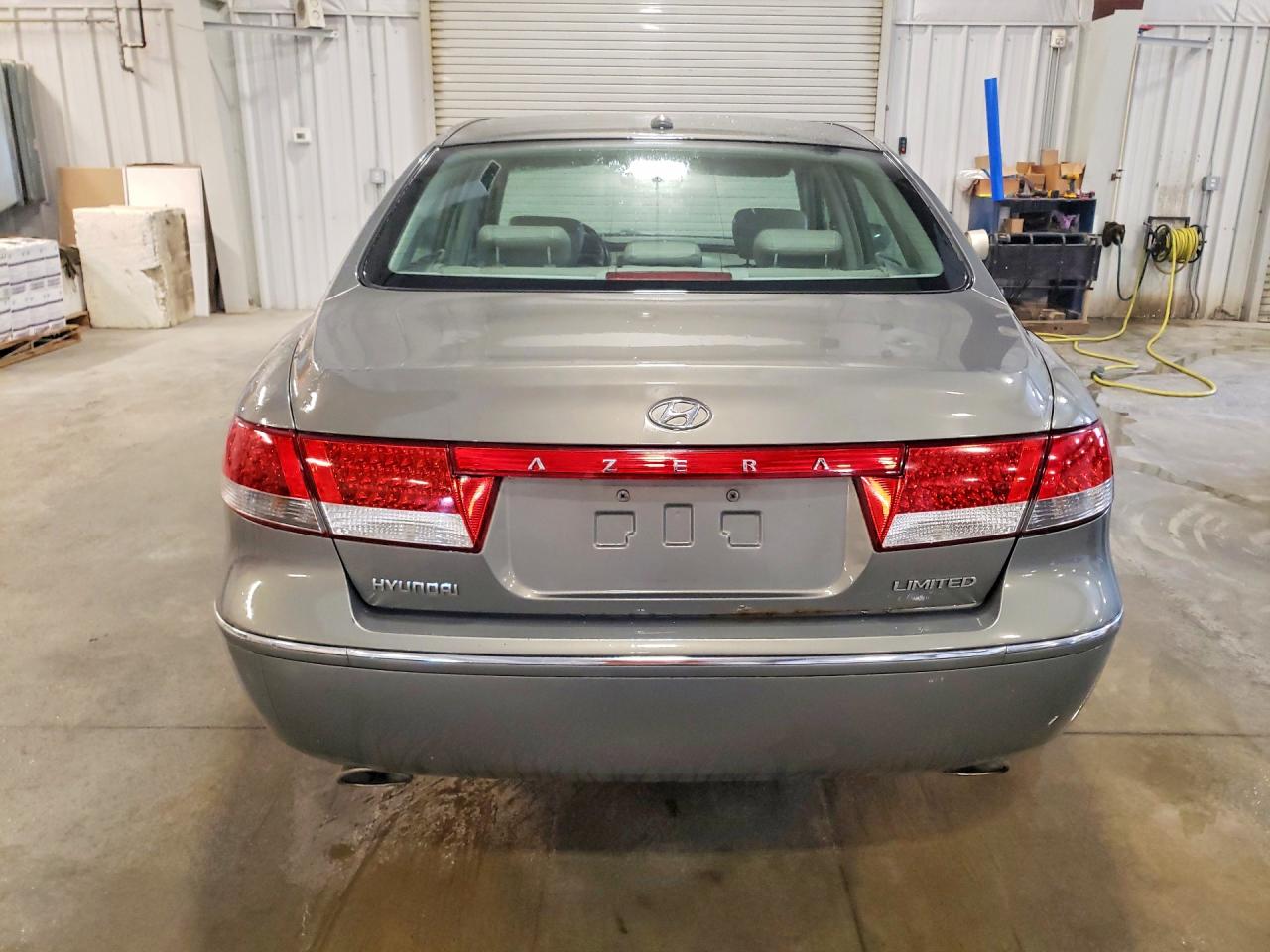 2007 Hyundai Azera Se/limited Gray vin: KMHFC46F97A196153