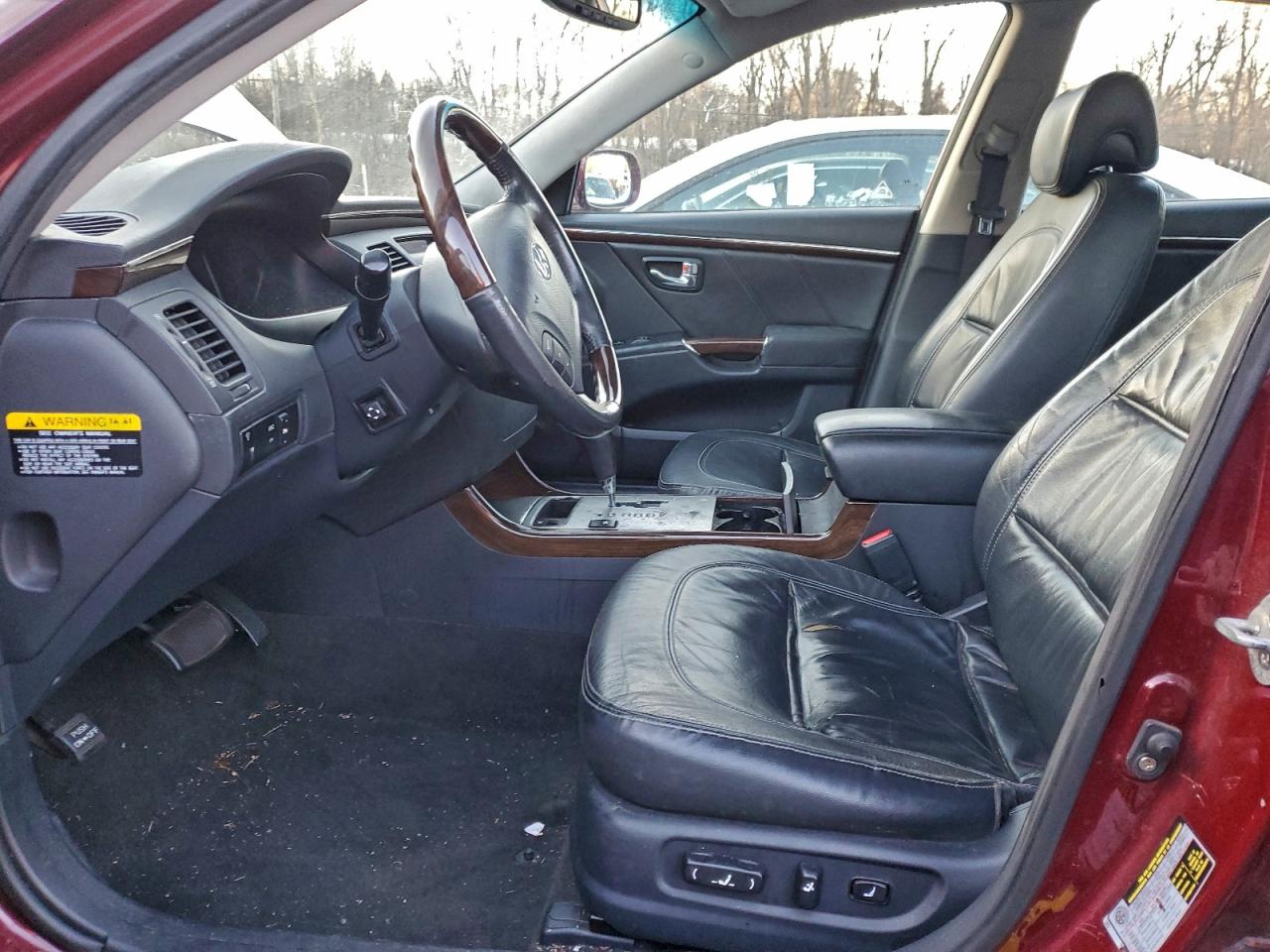 2009 Hyundai Azera Se Burgundy vin: KMHFC46F99A388630