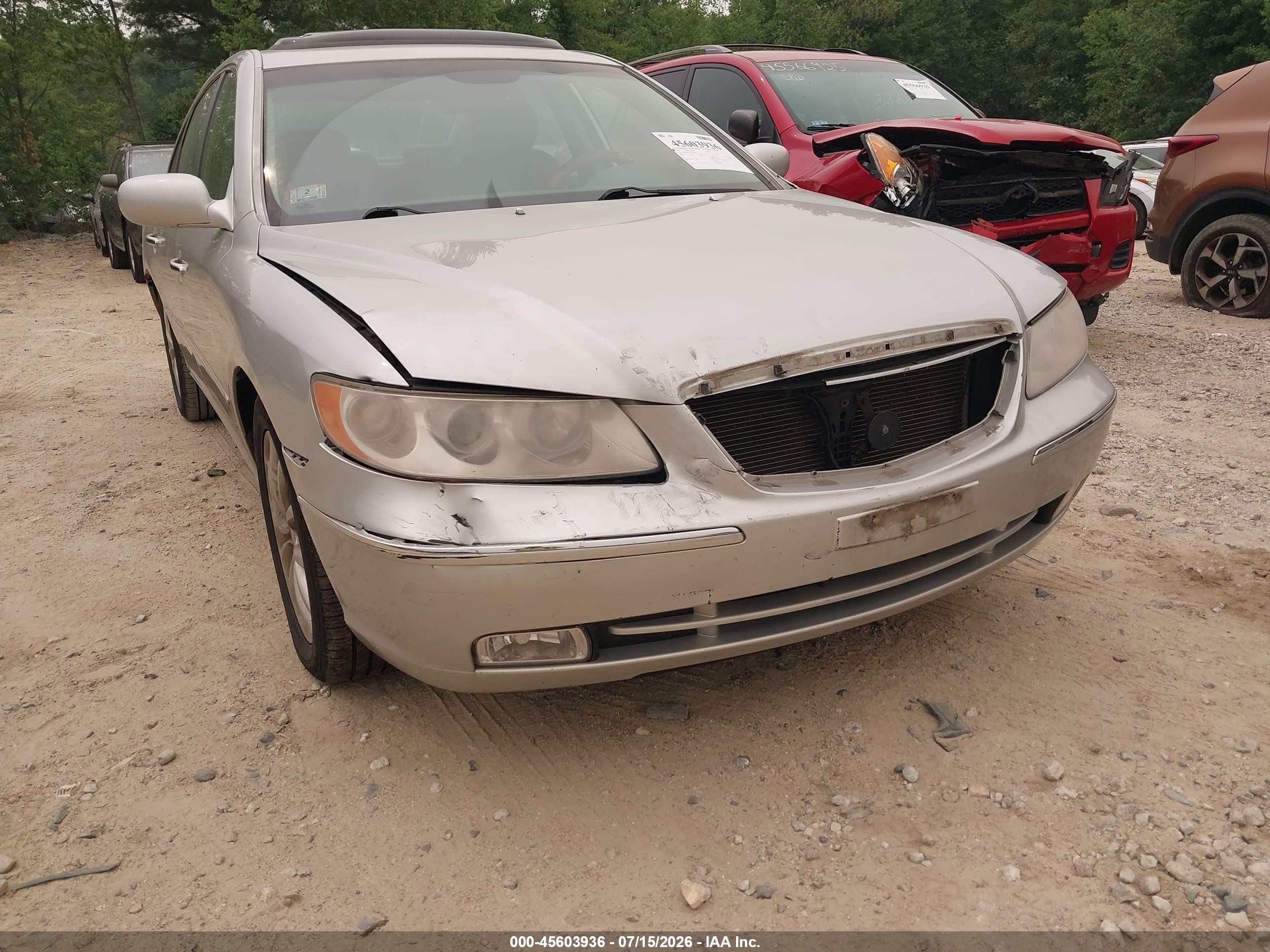 2006 Hyundai Azera Limited/se Silver vin: KMHFC46FX6A040475