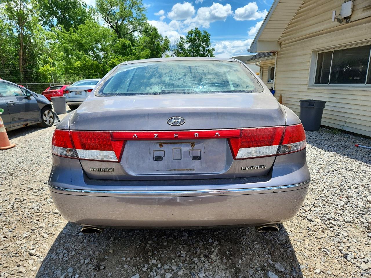 2006 Hyundai Azera Se Tan vin: KMHFC46FX6A085934