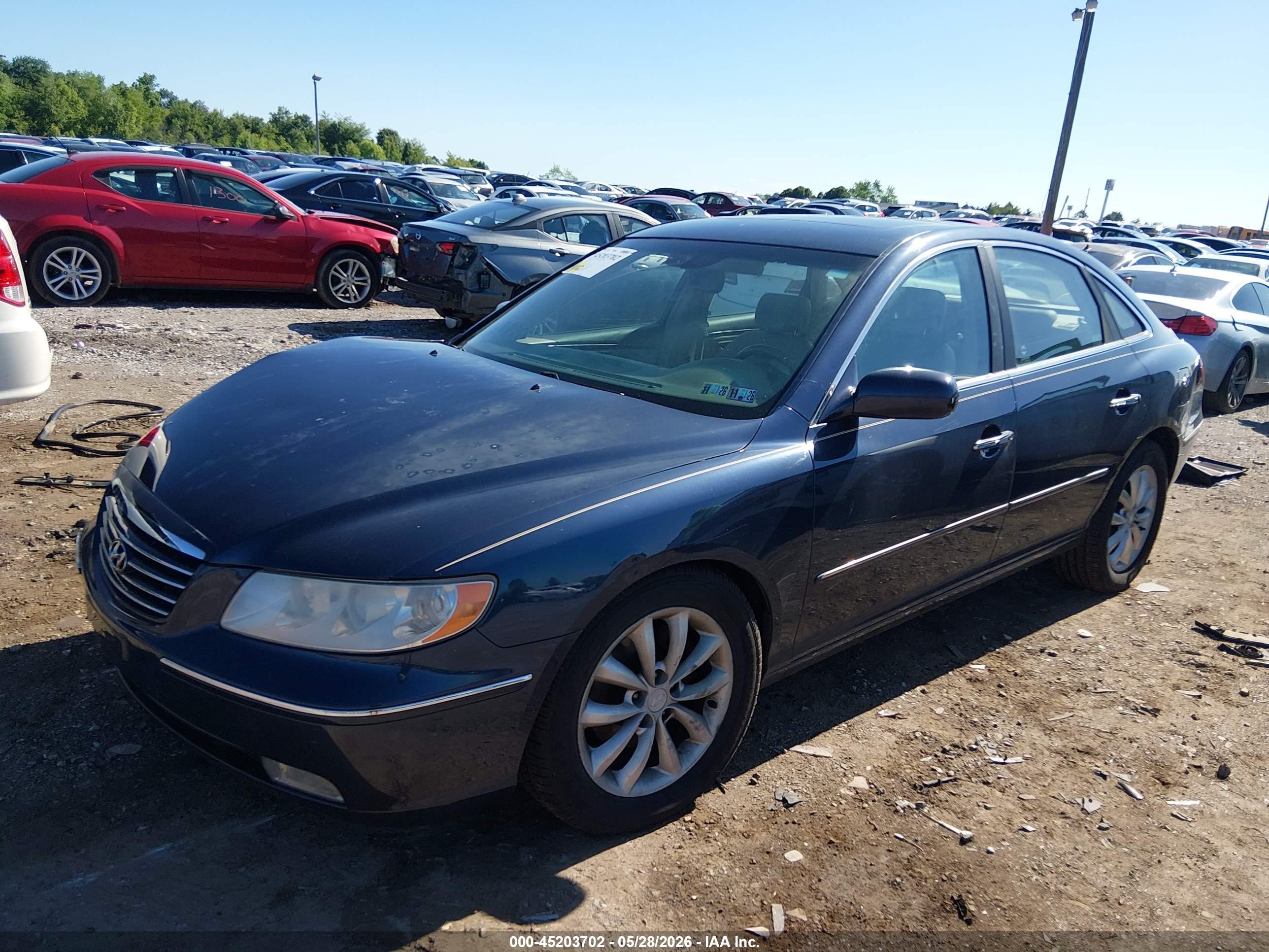 2006 Hyundai Azera Limited/se Blue vin: KMHFC46FX6A107382
