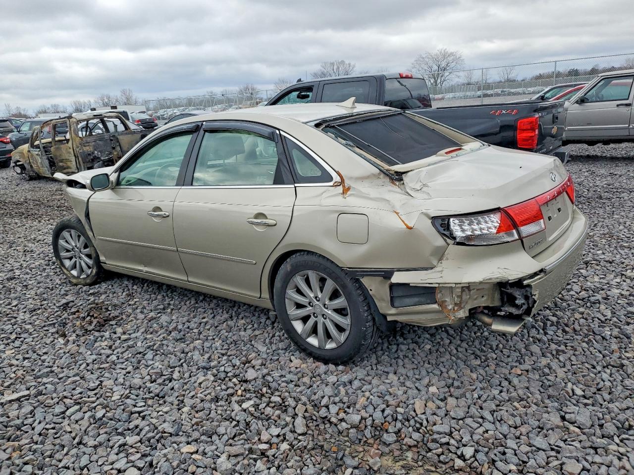 2009 Hyundai Azera Se Gold vin: KMHFC46FX9A343261