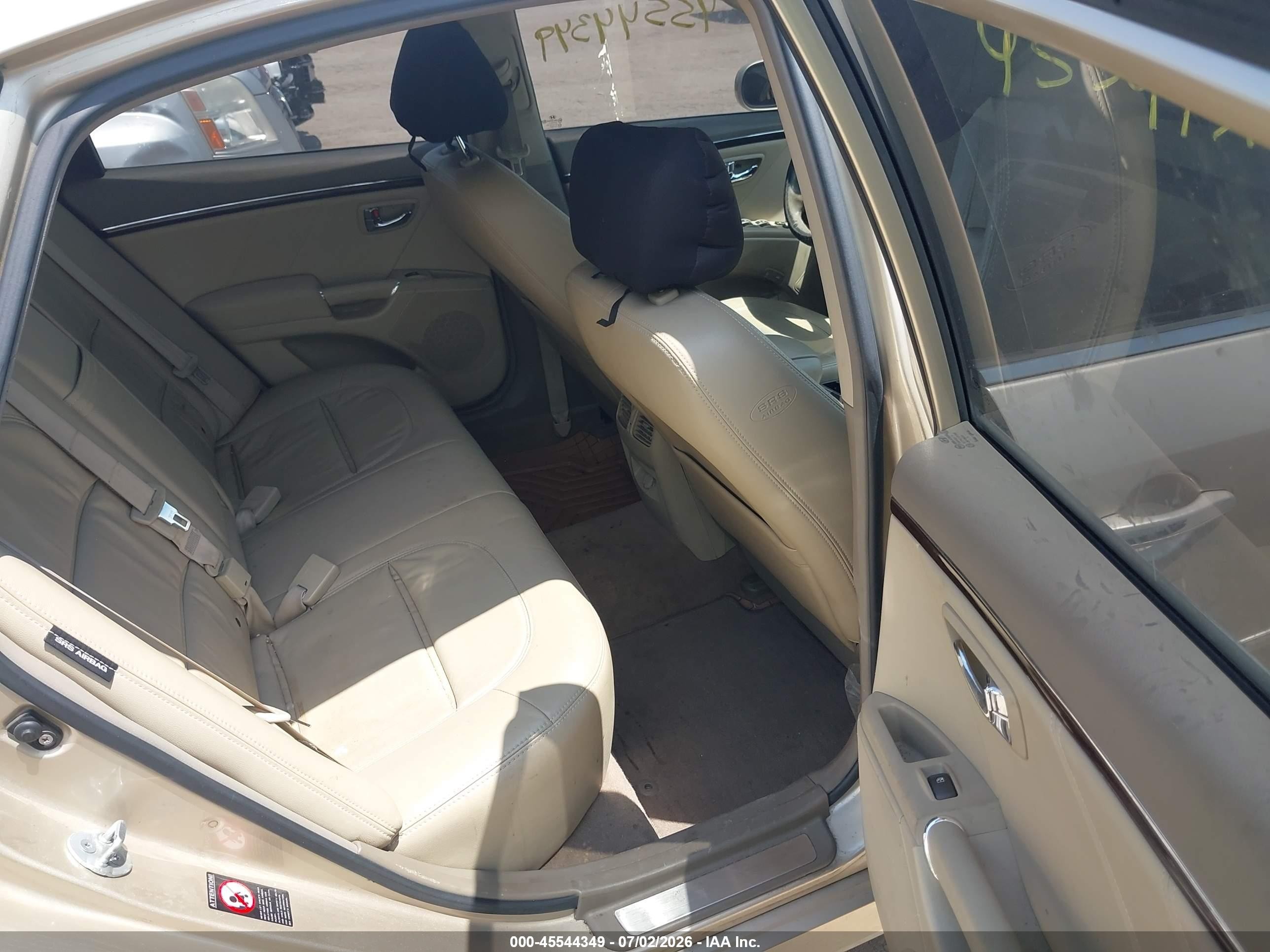2011 Hyundai Azera Gls Gold vin: KMHFC4DD4BA533323