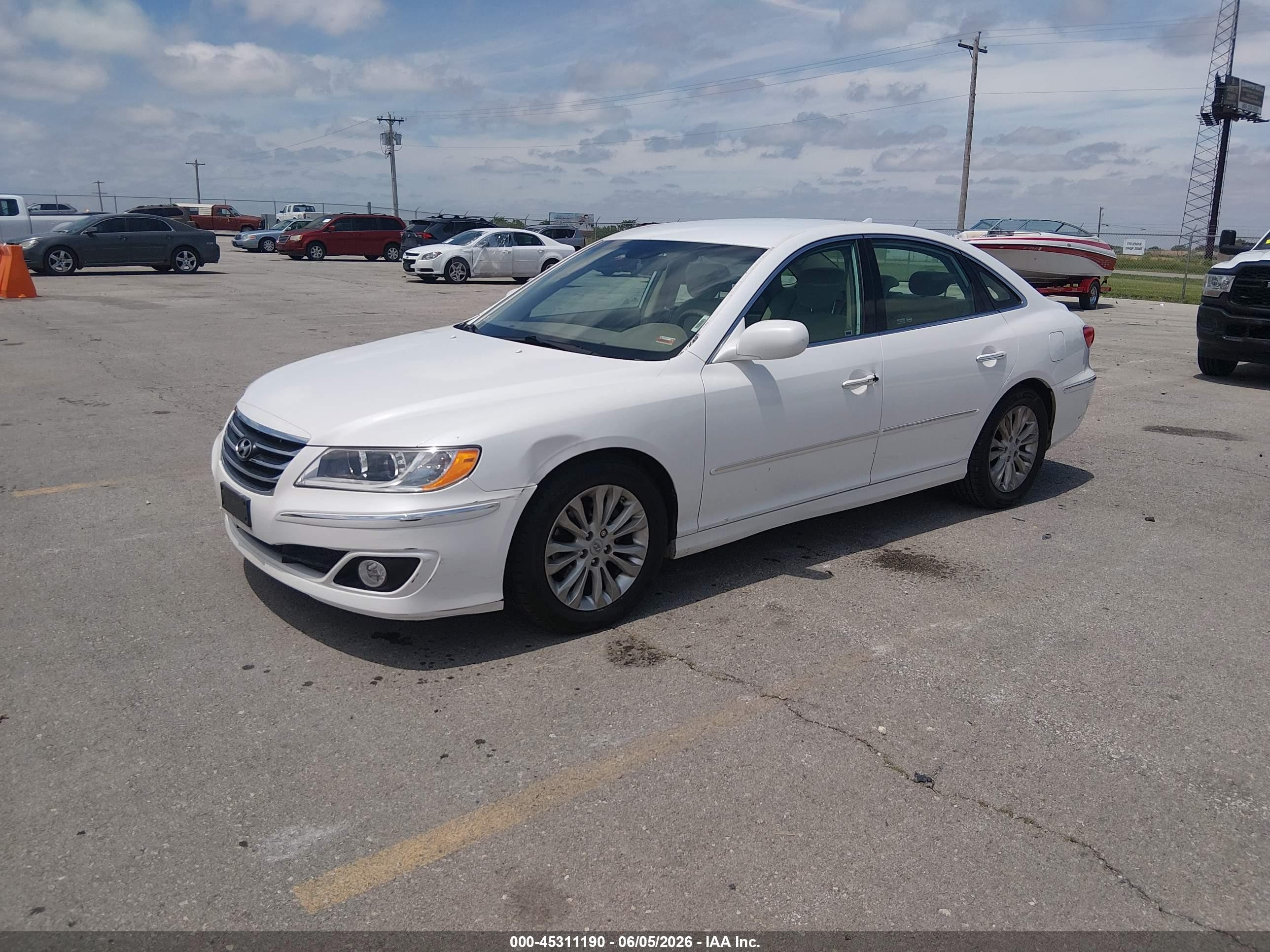 2011 Hyundai Azera Gls White vin: KMHFC4DD5BA544038