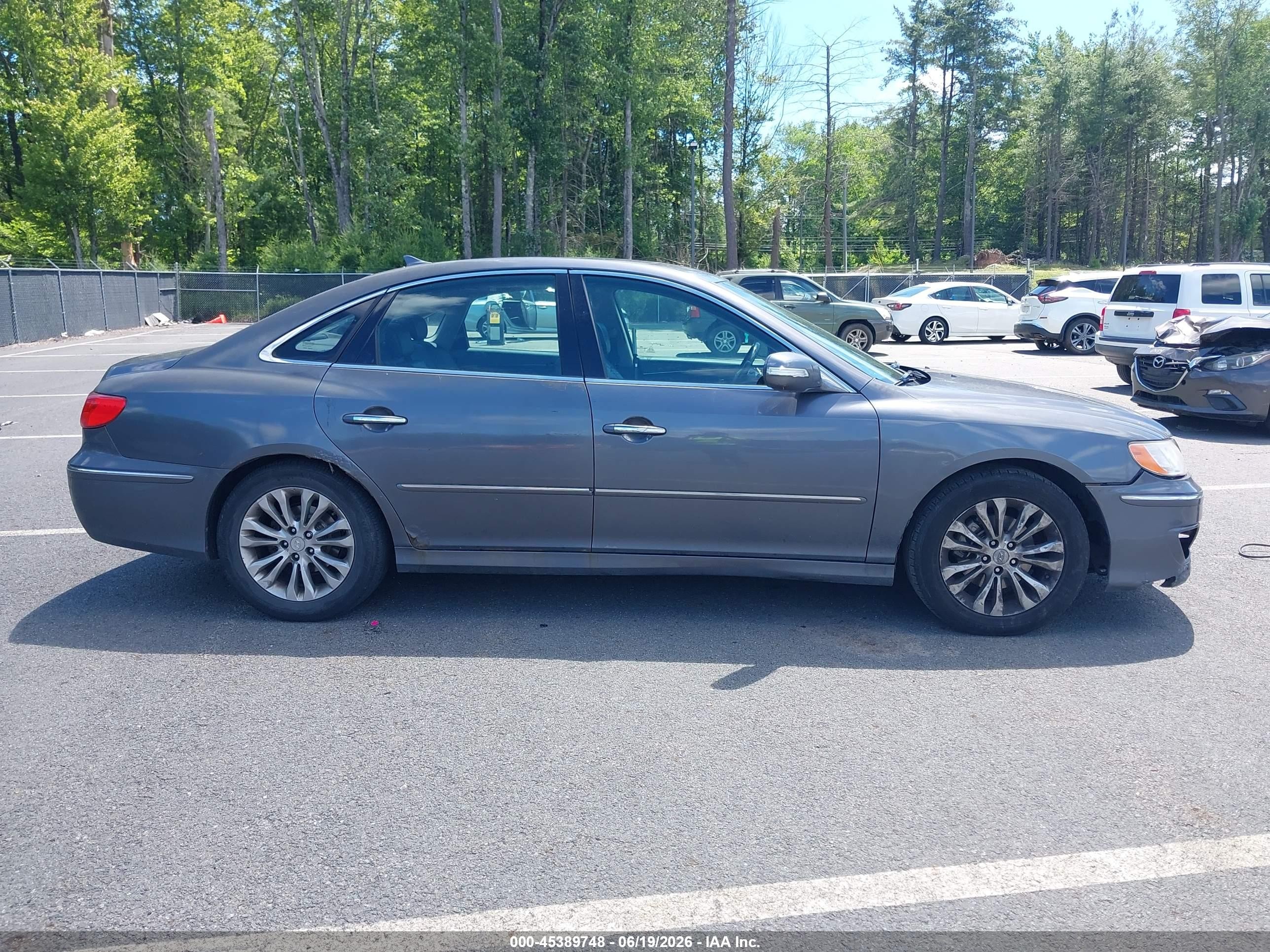 2011 Hyundai Azera Limited Gray vin: KMHFC4DF1BA536407