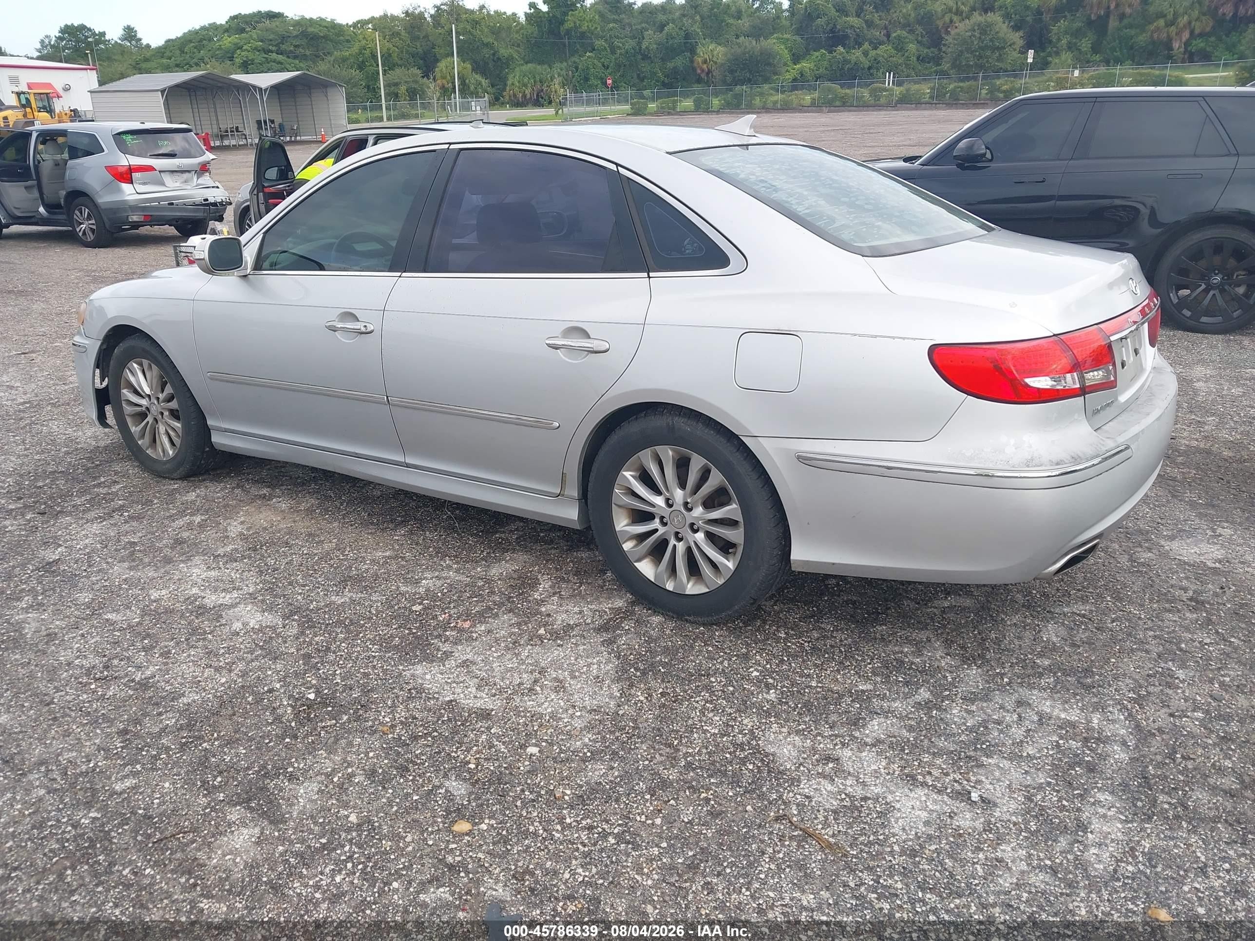 2011 Hyundai Azera Limited Серебряный vin: KMHFC4DF2BA536156