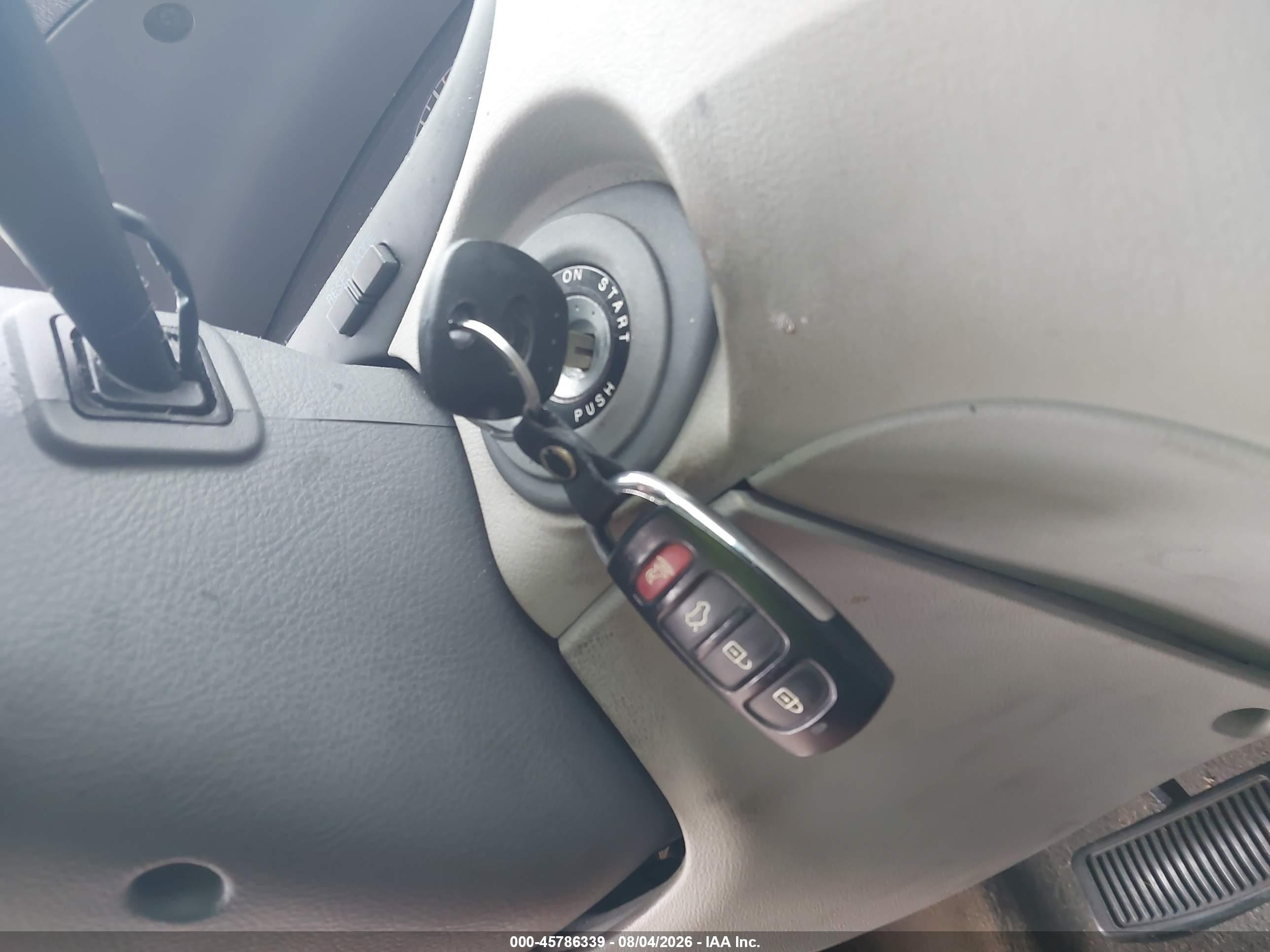 2011 Hyundai Azera Limited Серебряный vin: KMHFC4DF2BA536156