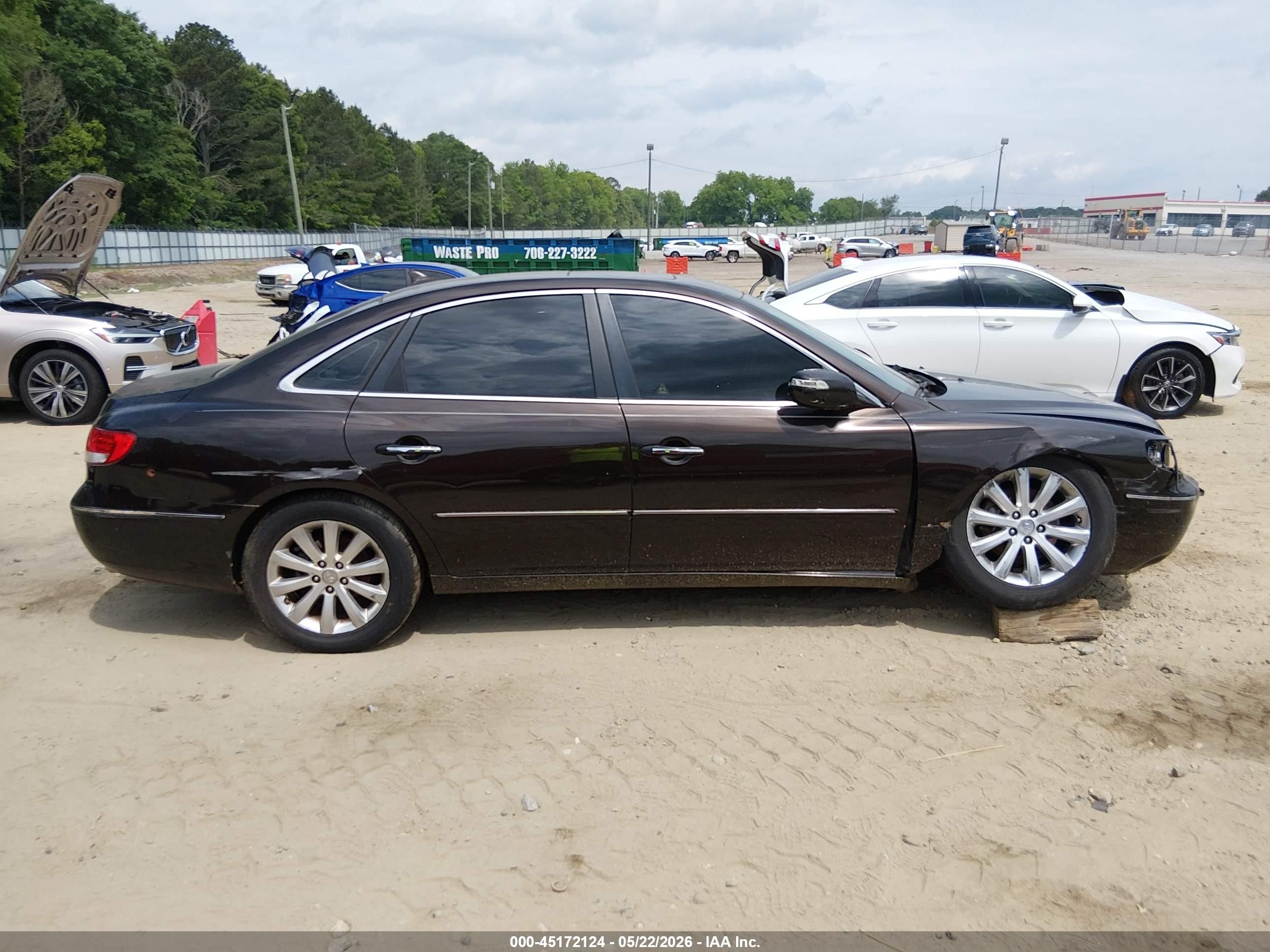 2010 Hyundai Azera Limited Brown vin: KMHFC4DF5AA513517