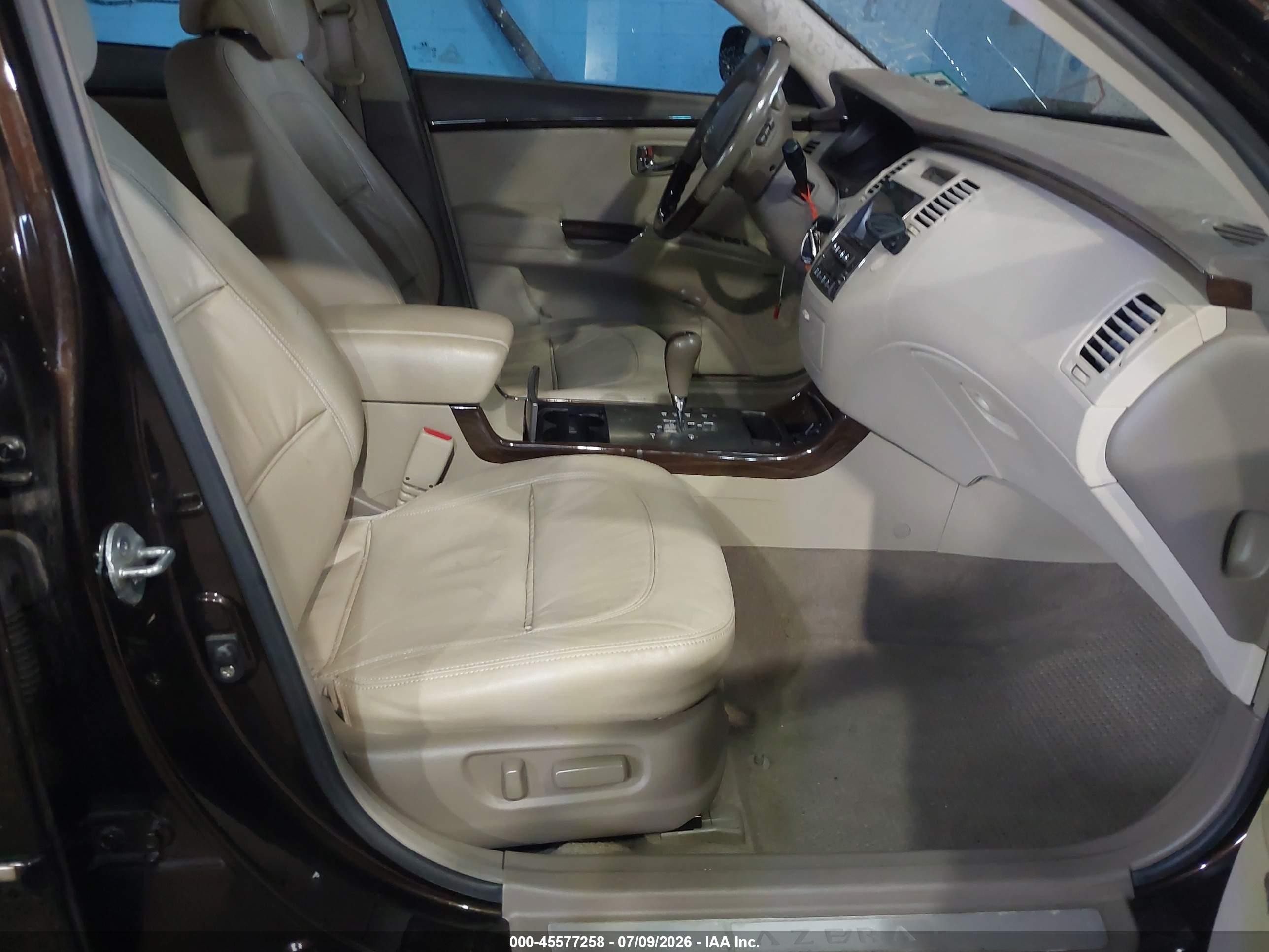 2011 Hyundai Azera Limited Коричневый vin: KMHFC4DF6BA526696