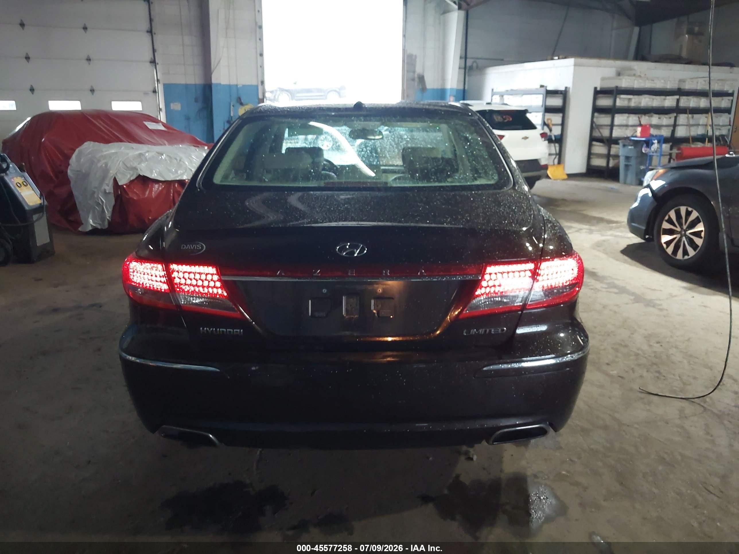 2011 Hyundai Azera Limited Коричневый vin: KMHFC4DF6BA526696