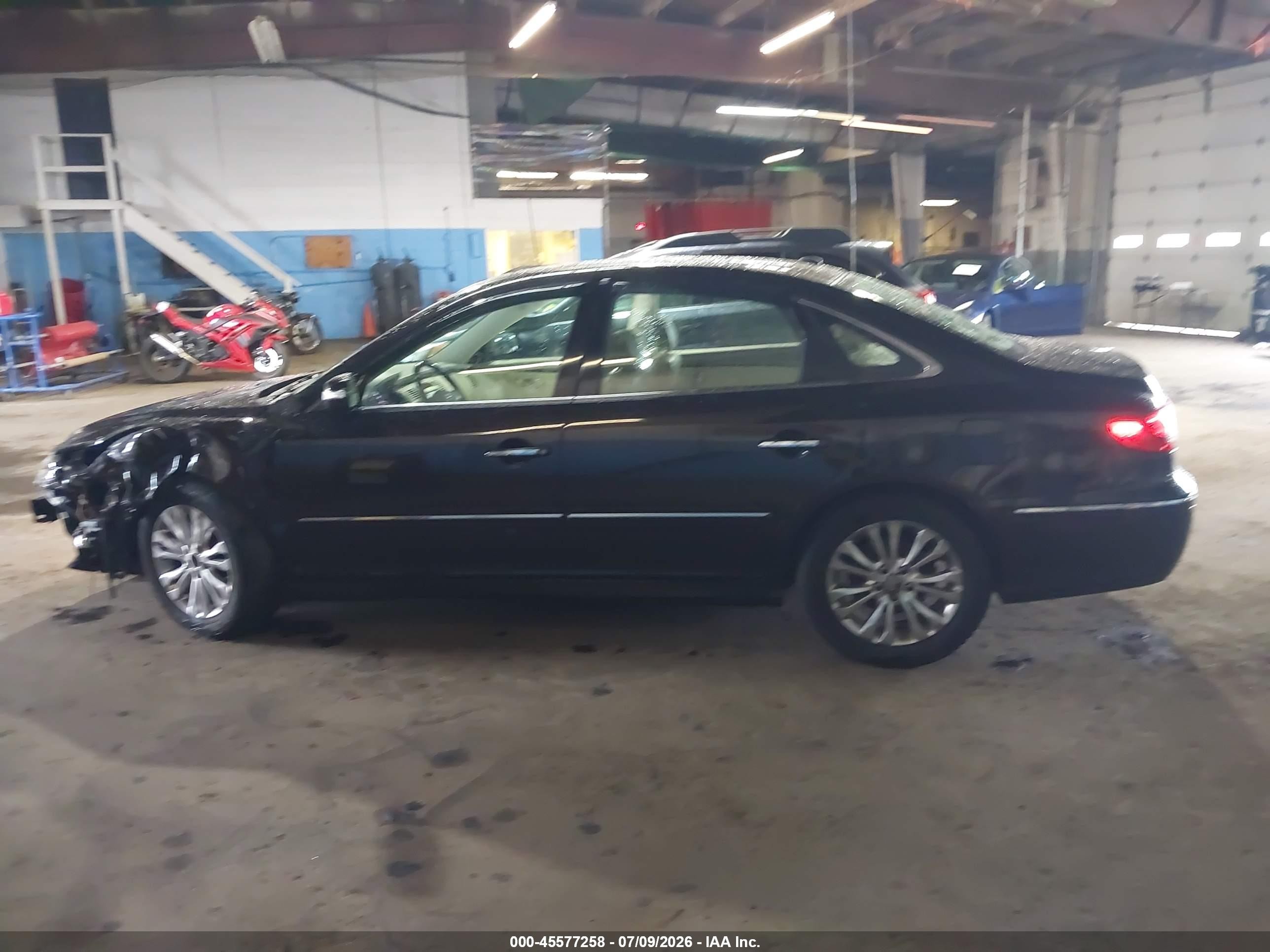 2011 Hyundai Azera Limited Коричневый vin: KMHFC4DF6BA526696