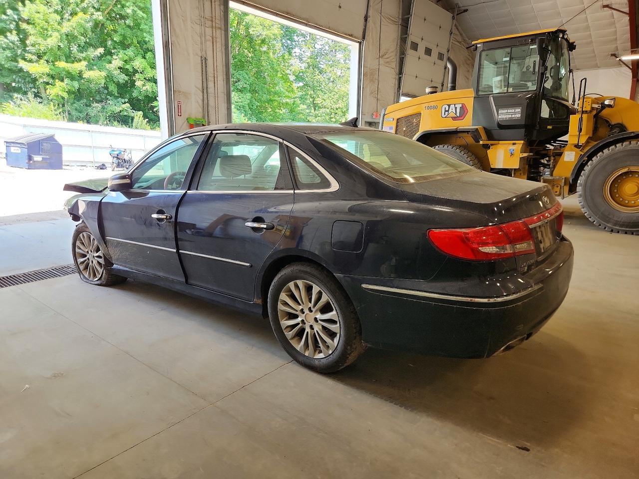 2011 Hyundai Azera Limited Black vin: KMHFC4DF9BA537272
