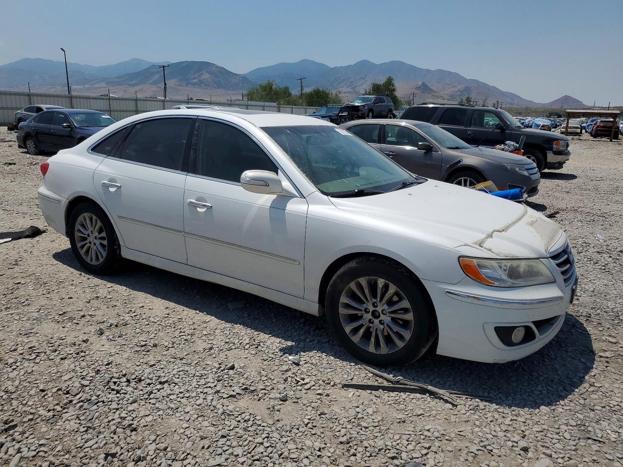 2011 Hyundai Azera Limited White vin: KMHFC4DF9BA539474