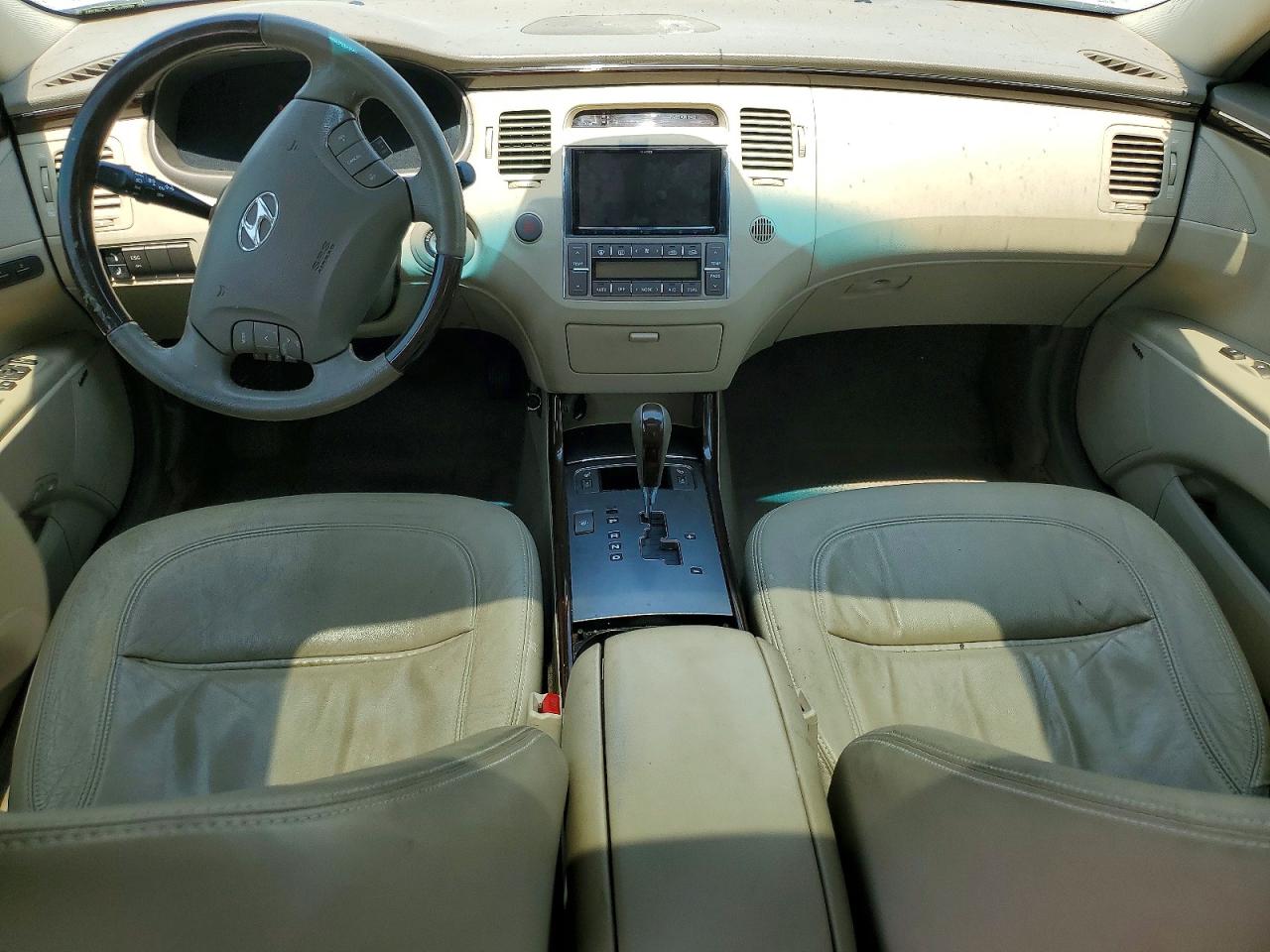 2011 Hyundai Azera Limited White vin: KMHFC4DF9BA539474