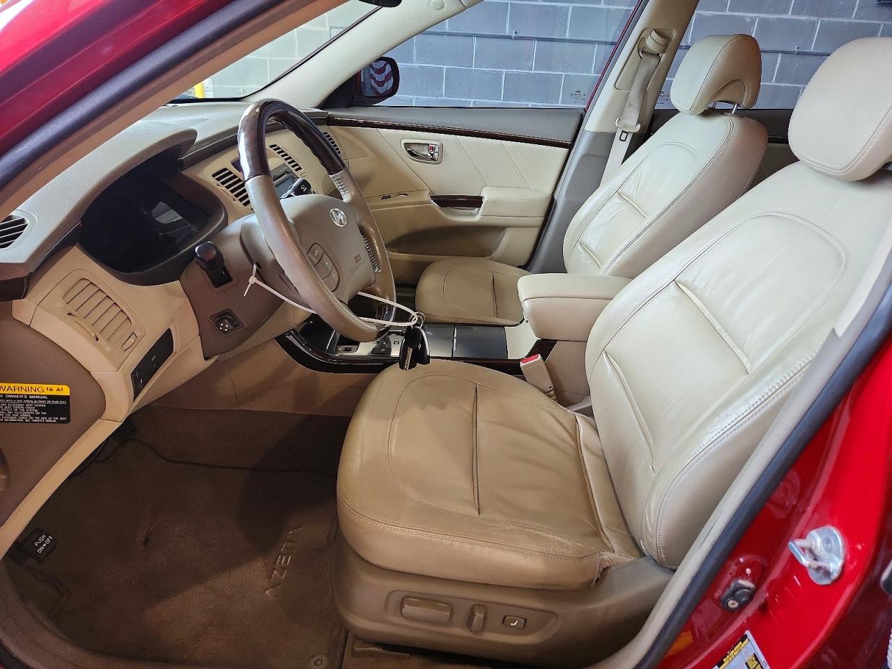 2011 Hyundai Azera Limited Red vin: KMHFC4DFXBA544313
