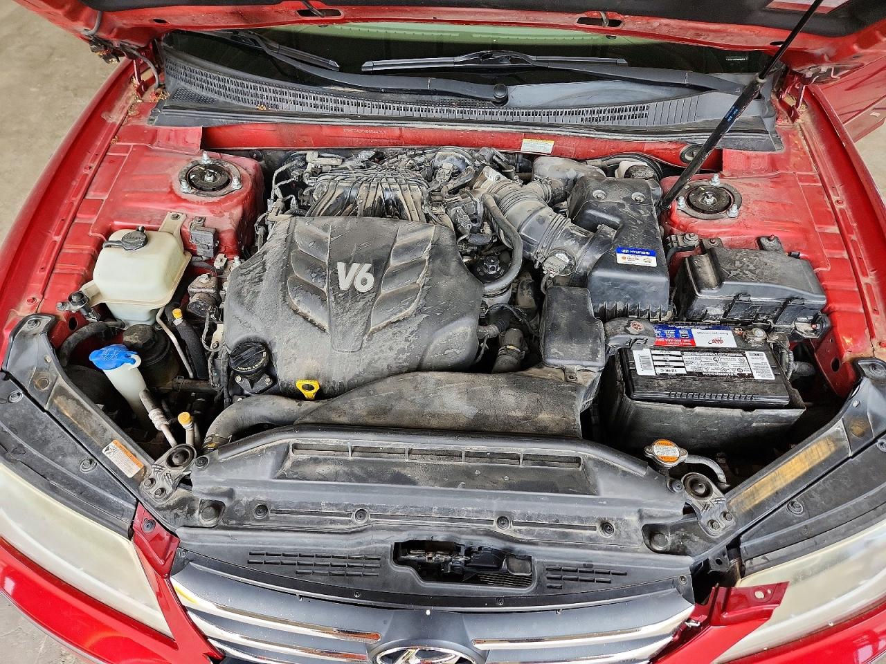 2011 Hyundai Azera Limited Red vin: KMHFC4DFXBA544313