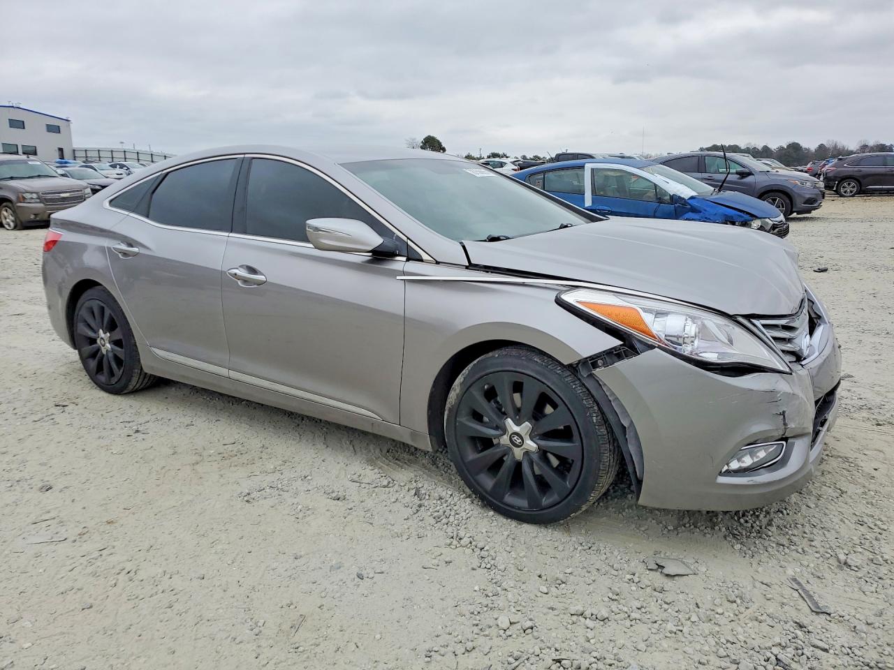 2013 Hyundai Azera Base Серебряный vin: KMHFG4JG0DA231128