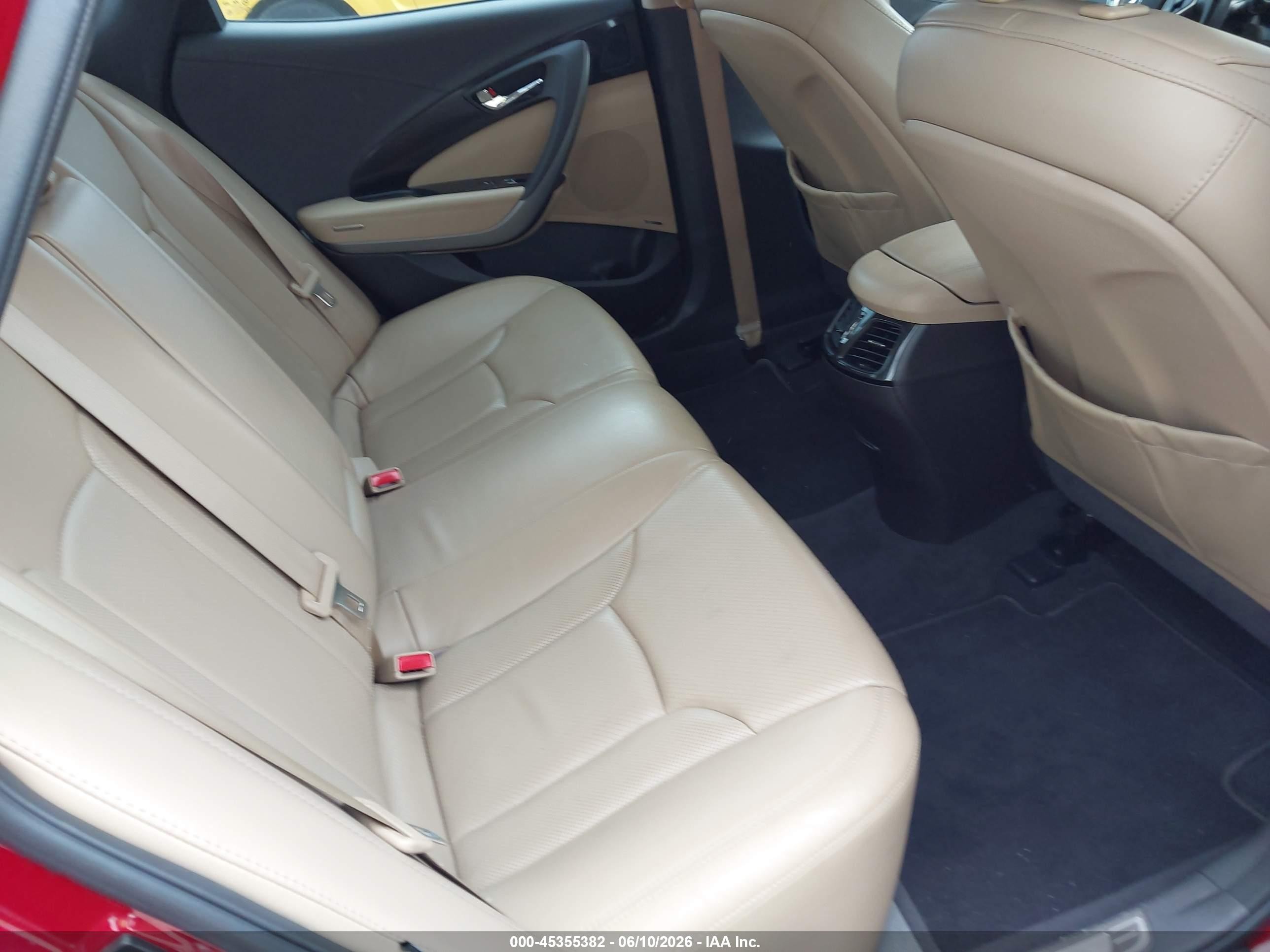 2013 Hyundai Azera   Red vin: KMHFG4JG0DA250181