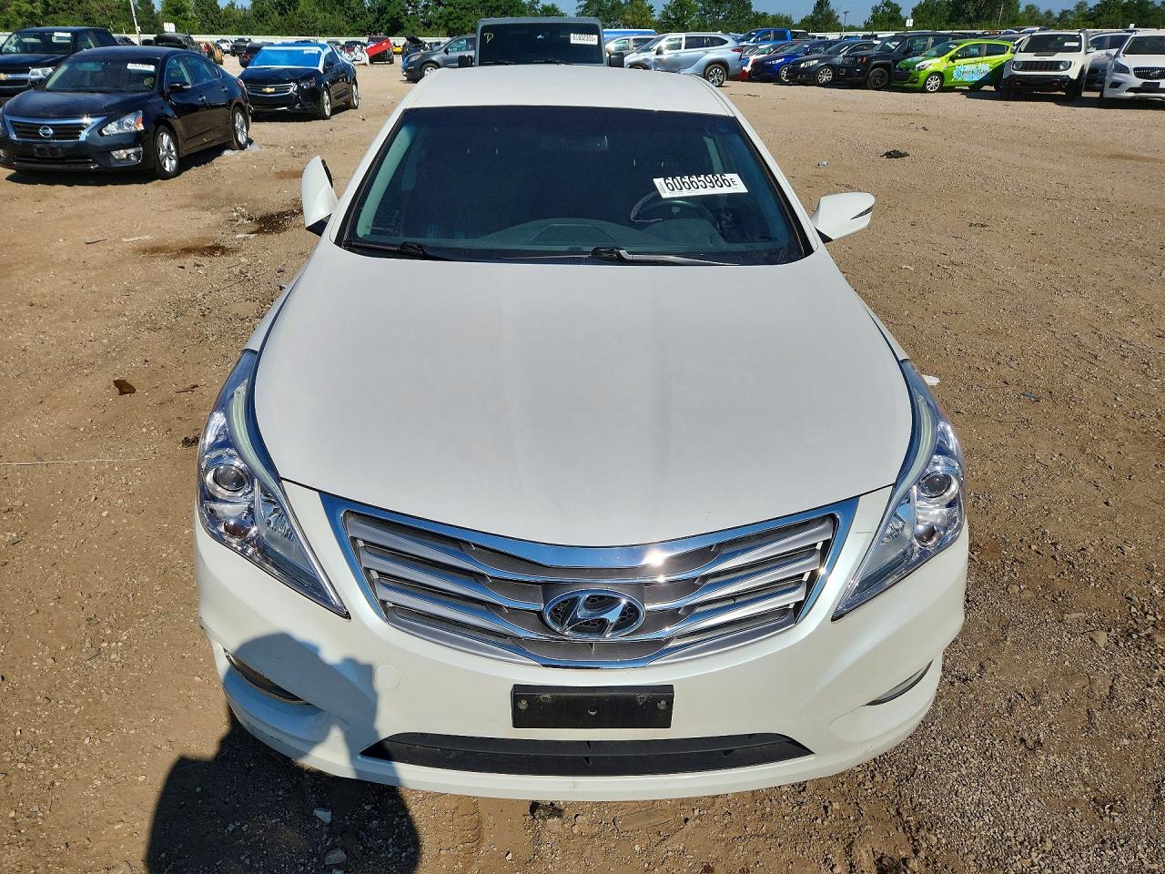 2013 Hyundai Azera Base White vin: KMHFG4JG1DA230747