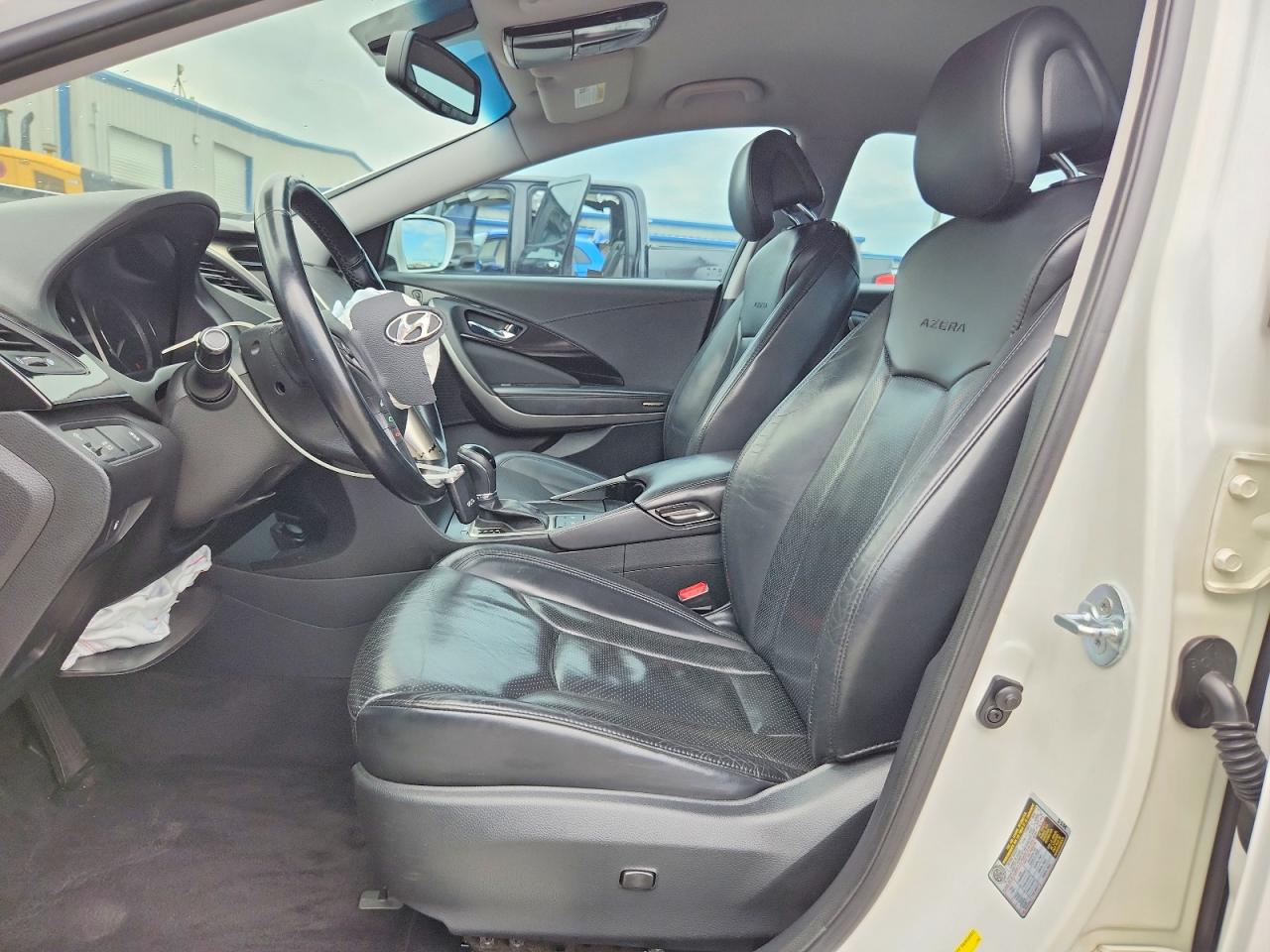 2014 Hyundai Azera Base Белый vin: KMHFG4JG2EA352132