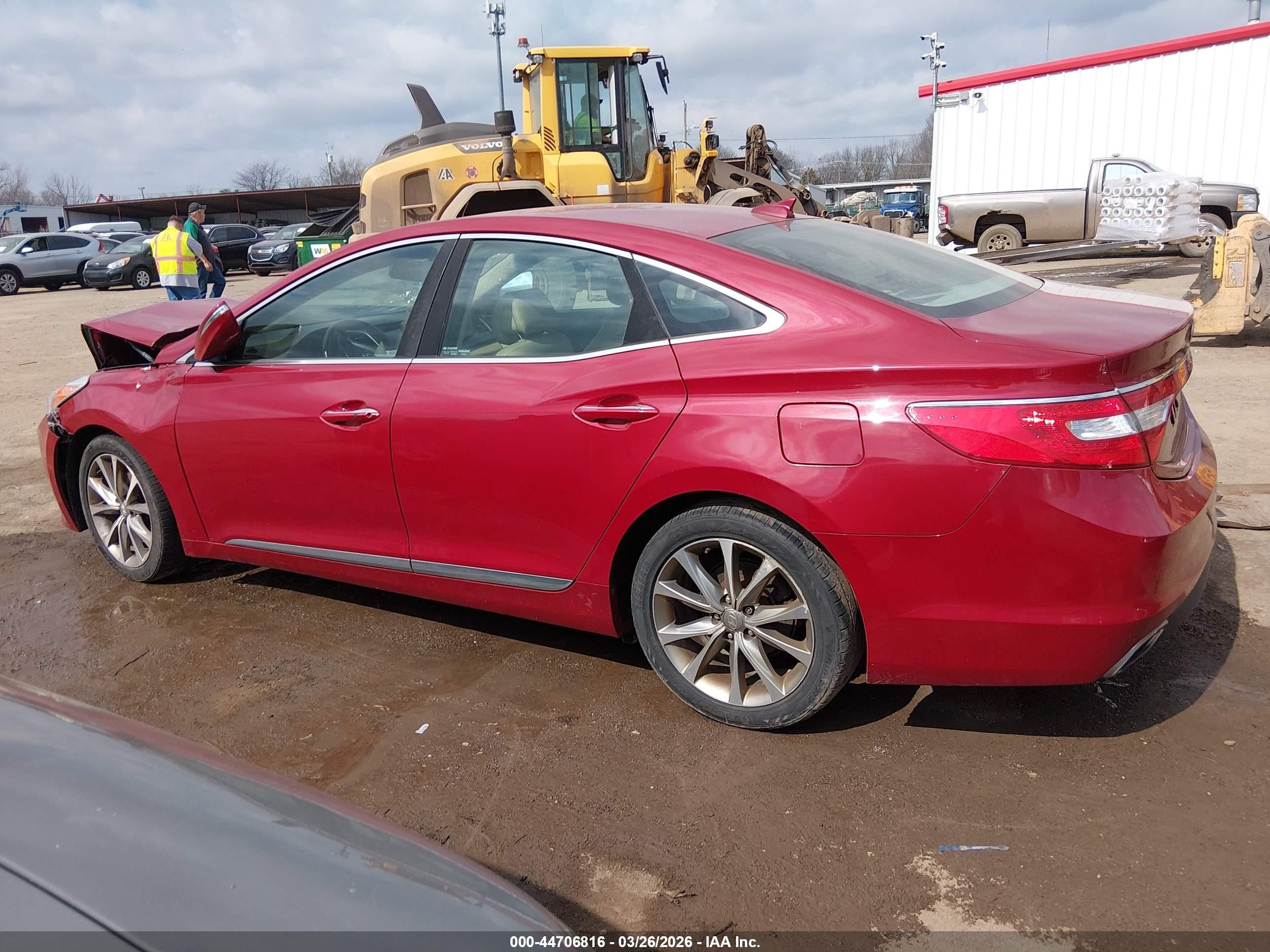 2015 Hyundai Azera   Красный vin: KMHFG4JG2FA475303