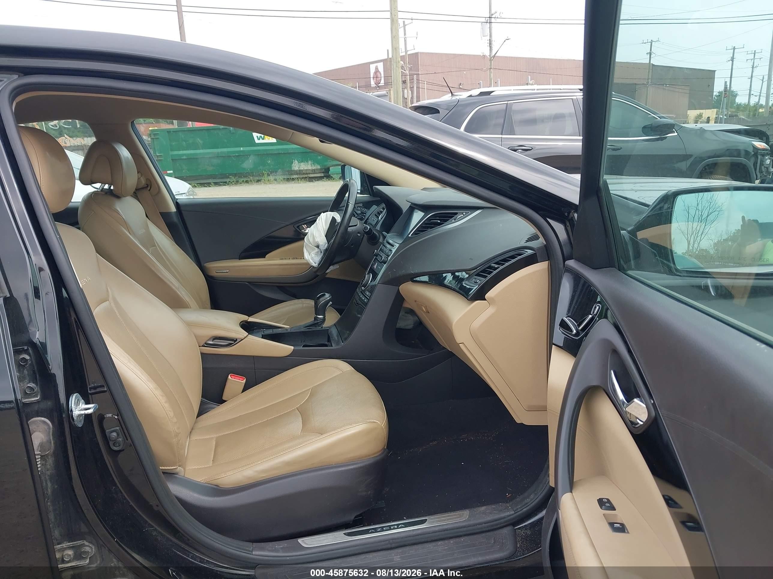 2016 Hyundai Azera   Black vin: KMHFG4JG2GA555461