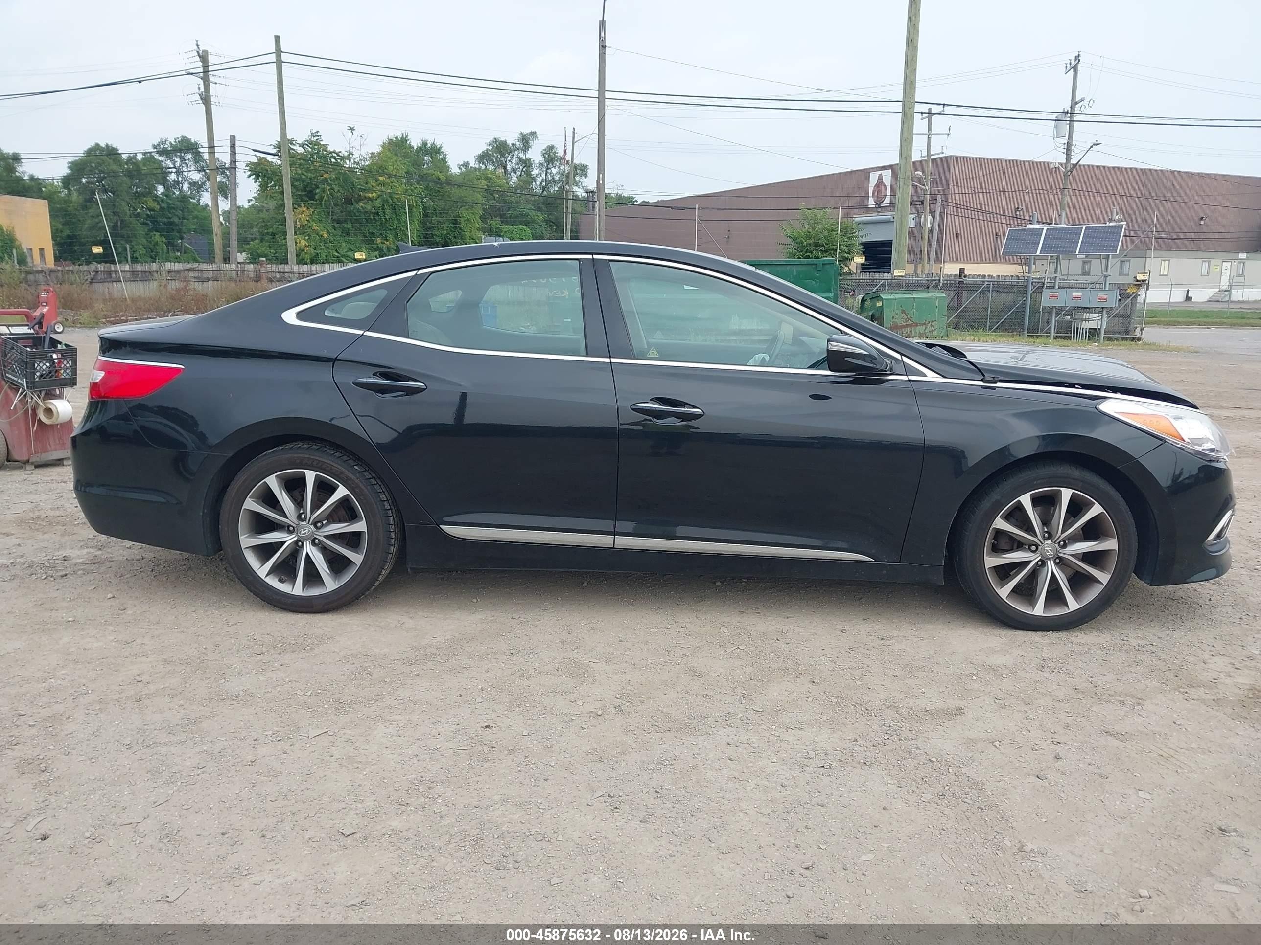 2016 Hyundai Azera   Black vin: KMHFG4JG2GA555461