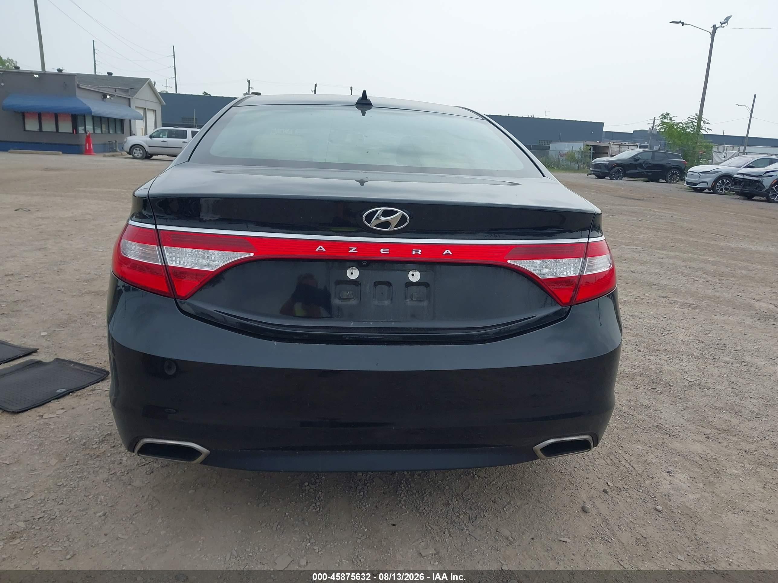 2016 Hyundai Azera   Black vin: KMHFG4JG2GA555461