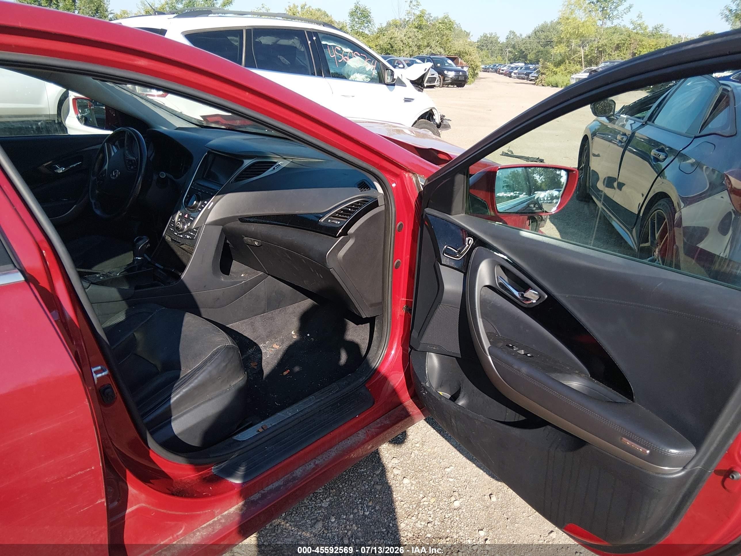 2012 Hyundai Azera   Red vin: KMHFG4JG3CA126050