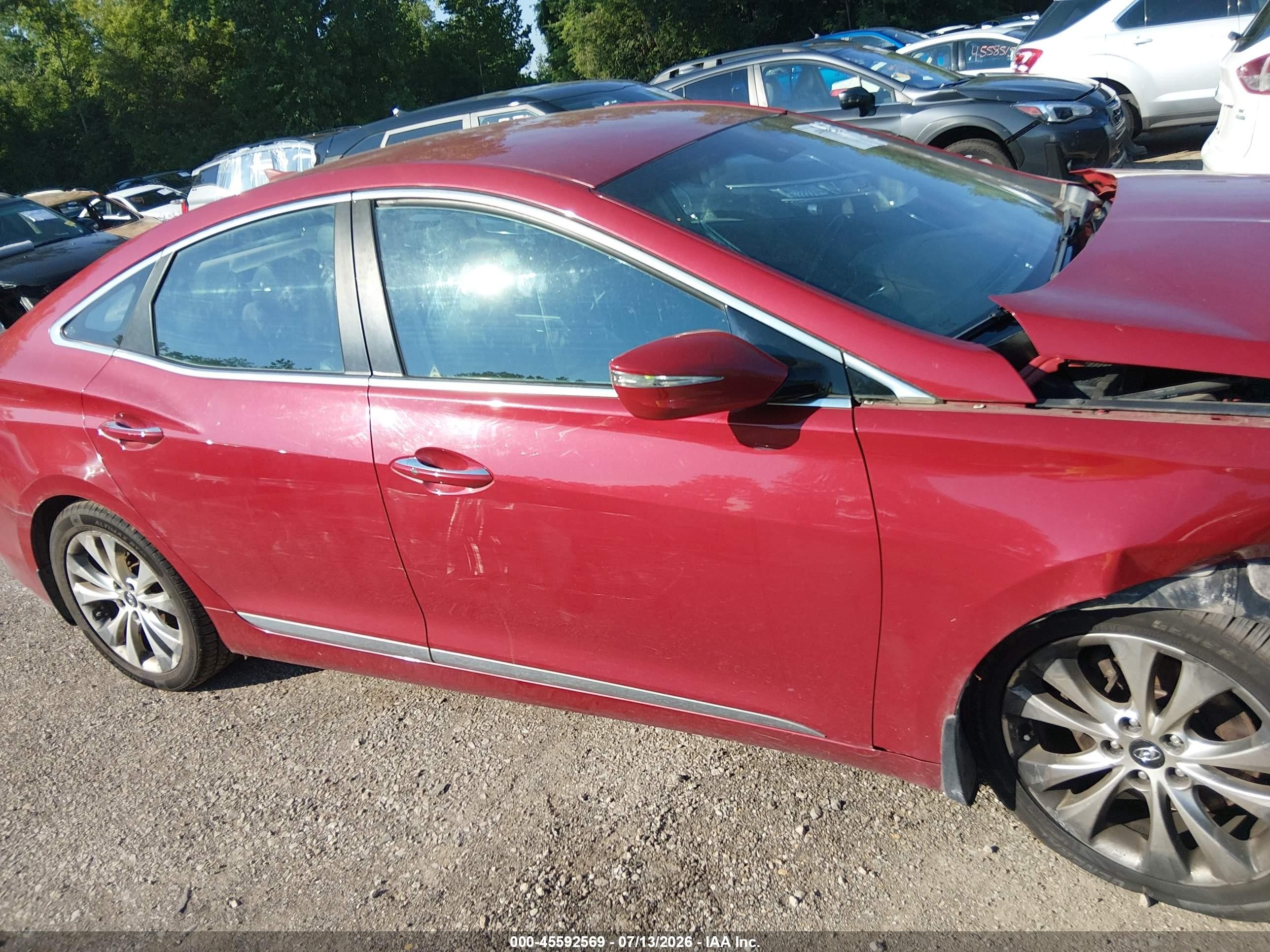 2012 Hyundai Azera   Red vin: KMHFG4JG3CA126050