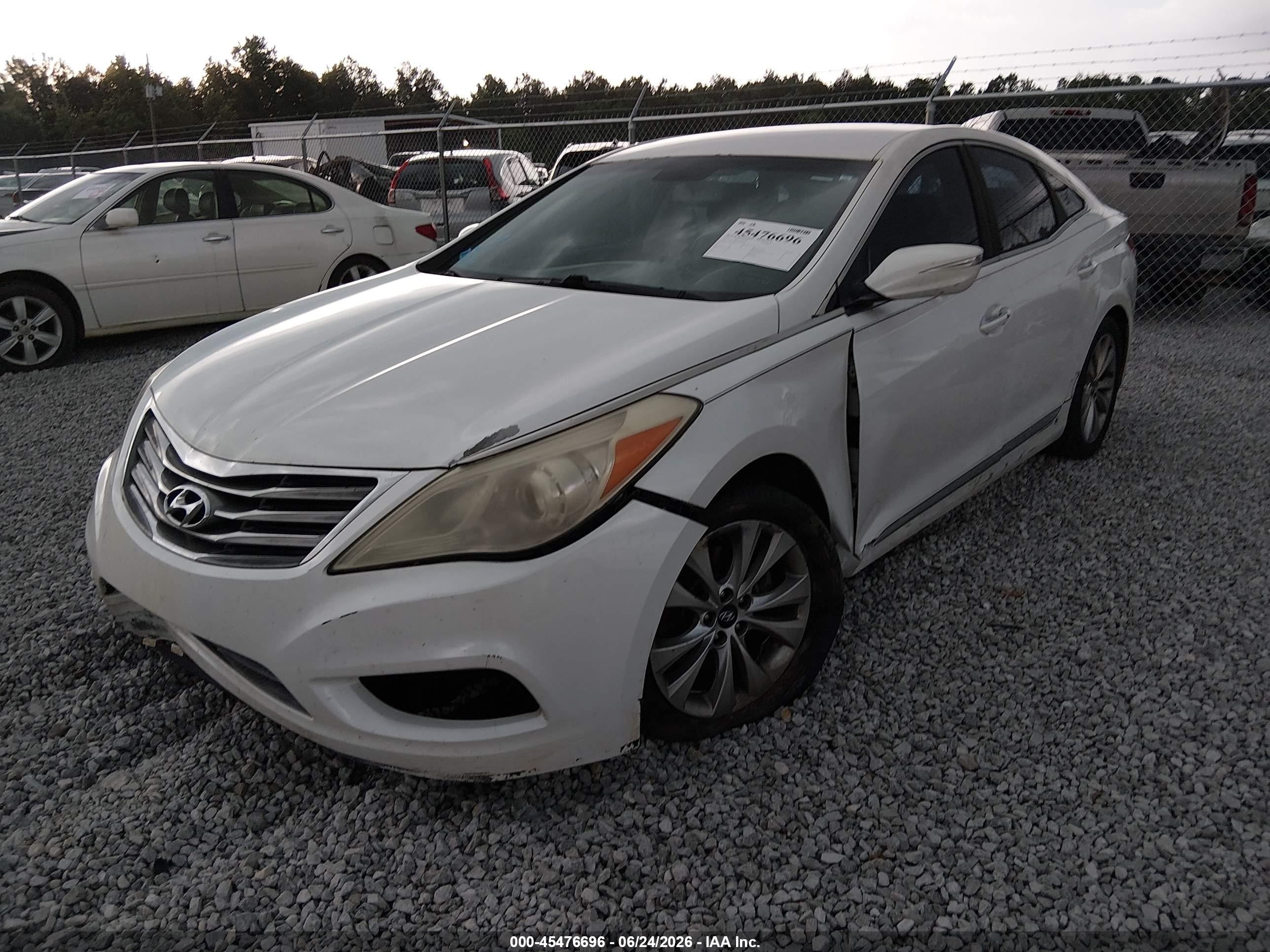 2014 Hyundai Azera   White vin: KMHFG4JG3EA348607