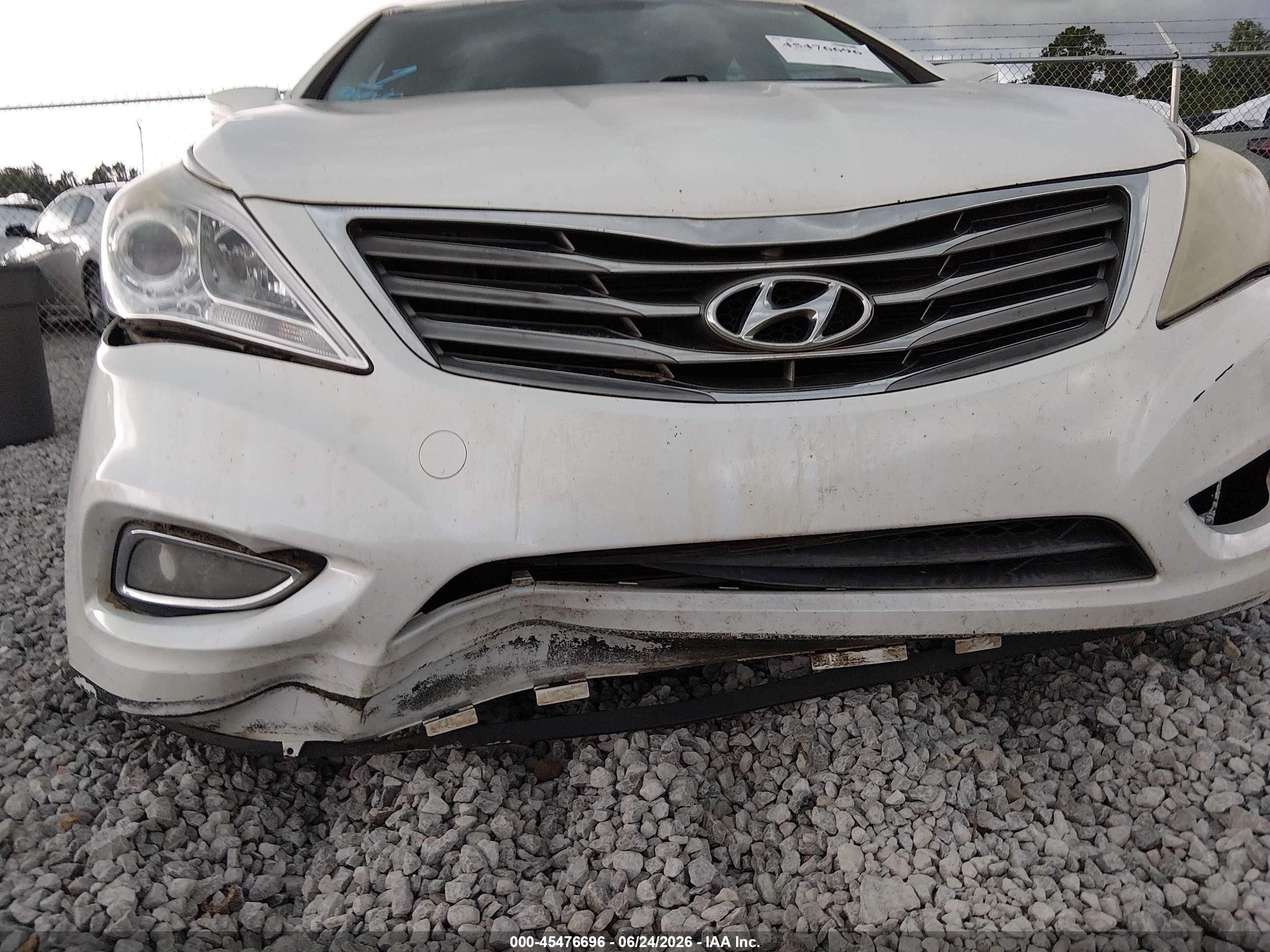 2014 Hyundai Azera   White vin: KMHFG4JG3EA348607