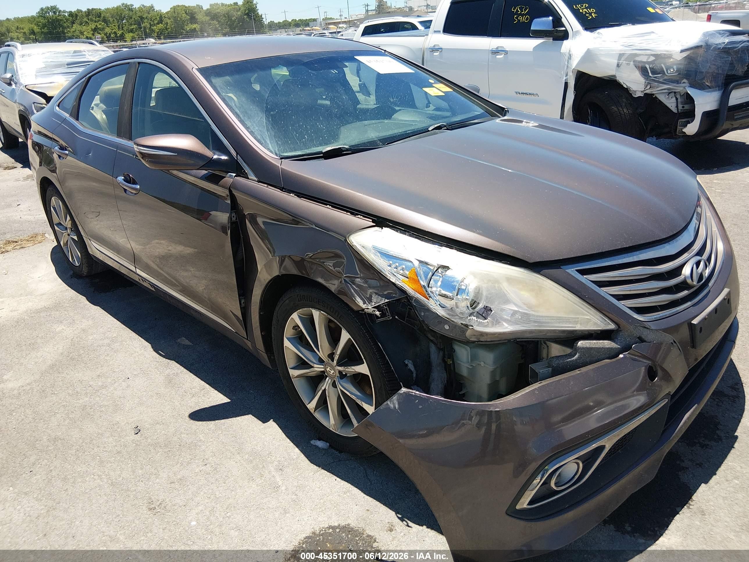 2015 Hyundai Azera   Brown vin: KMHFG4JG3FA483622