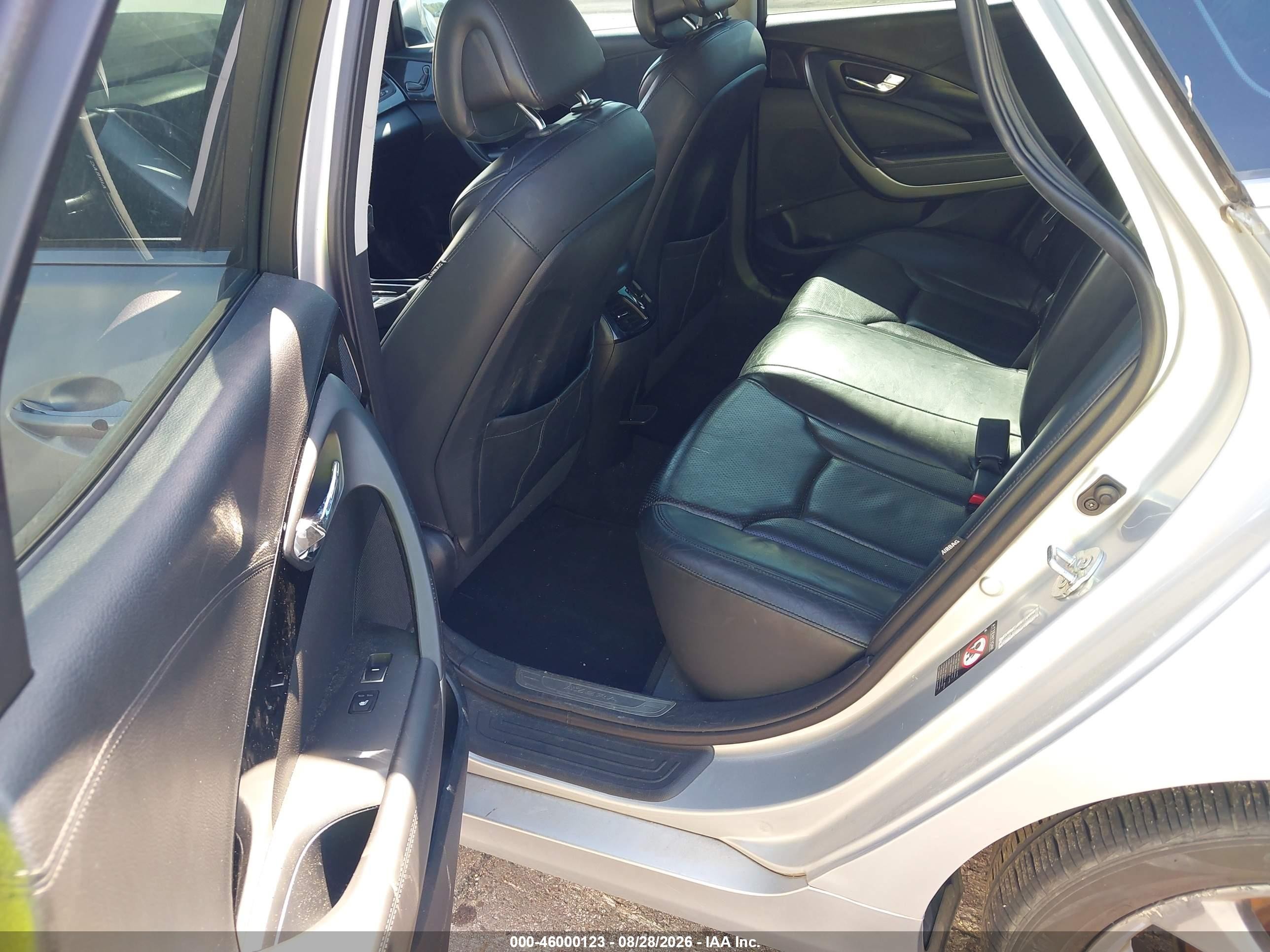 2013 Hyundai Azera   Silver vin: KMHFG4JG4DA215336