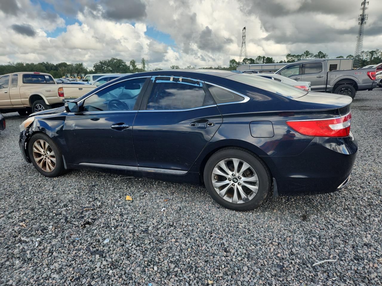 2013 Hyundai Azera Base Blue vin: KMHFG4JG4DA226675