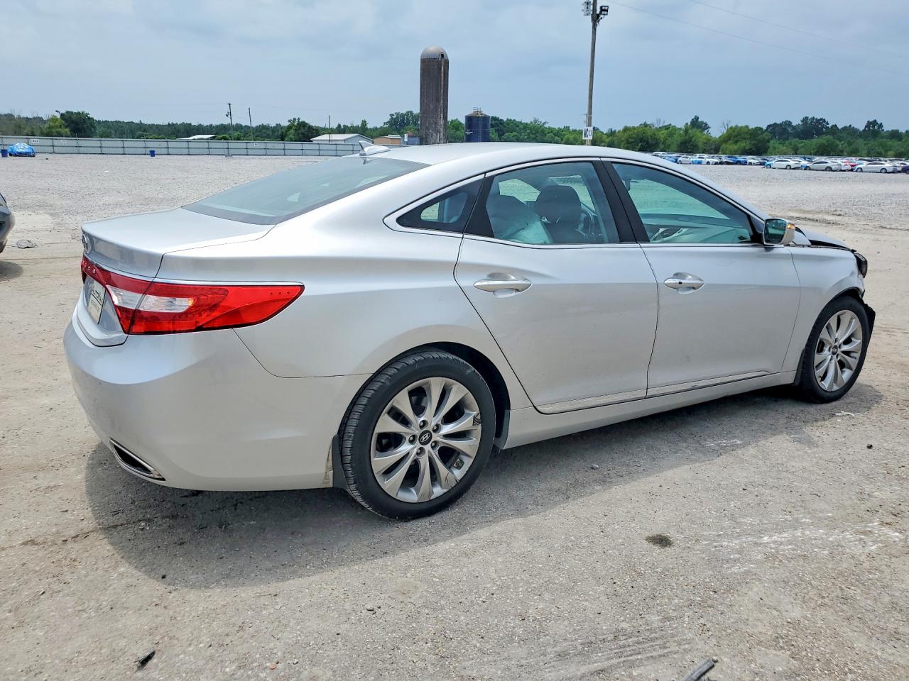 2013 Hyundai Azera Base Silver vin: KMHFG4JG4DA240737