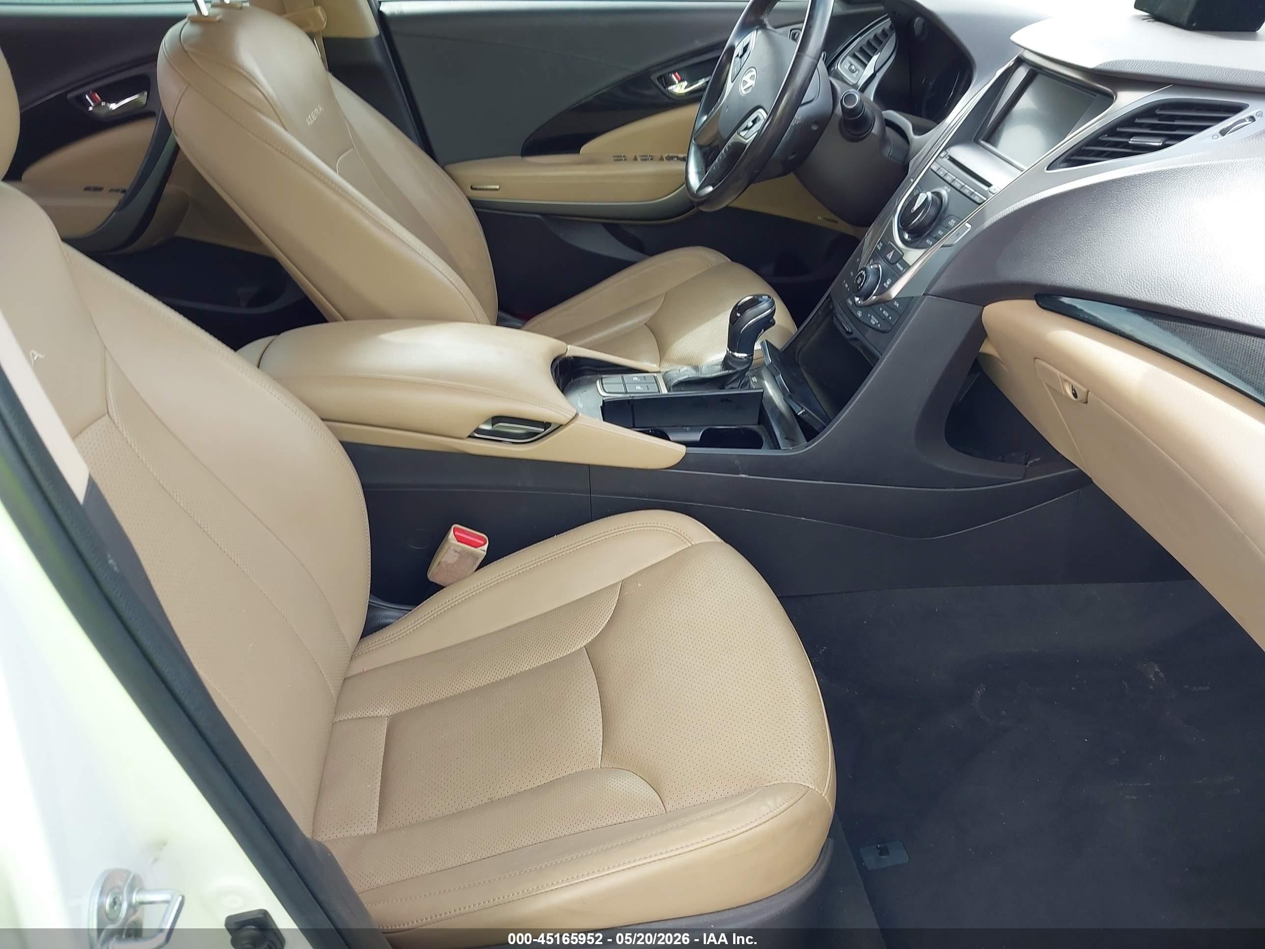 2012 Hyundai Azera White vin: KMHFG4JG5CA181633