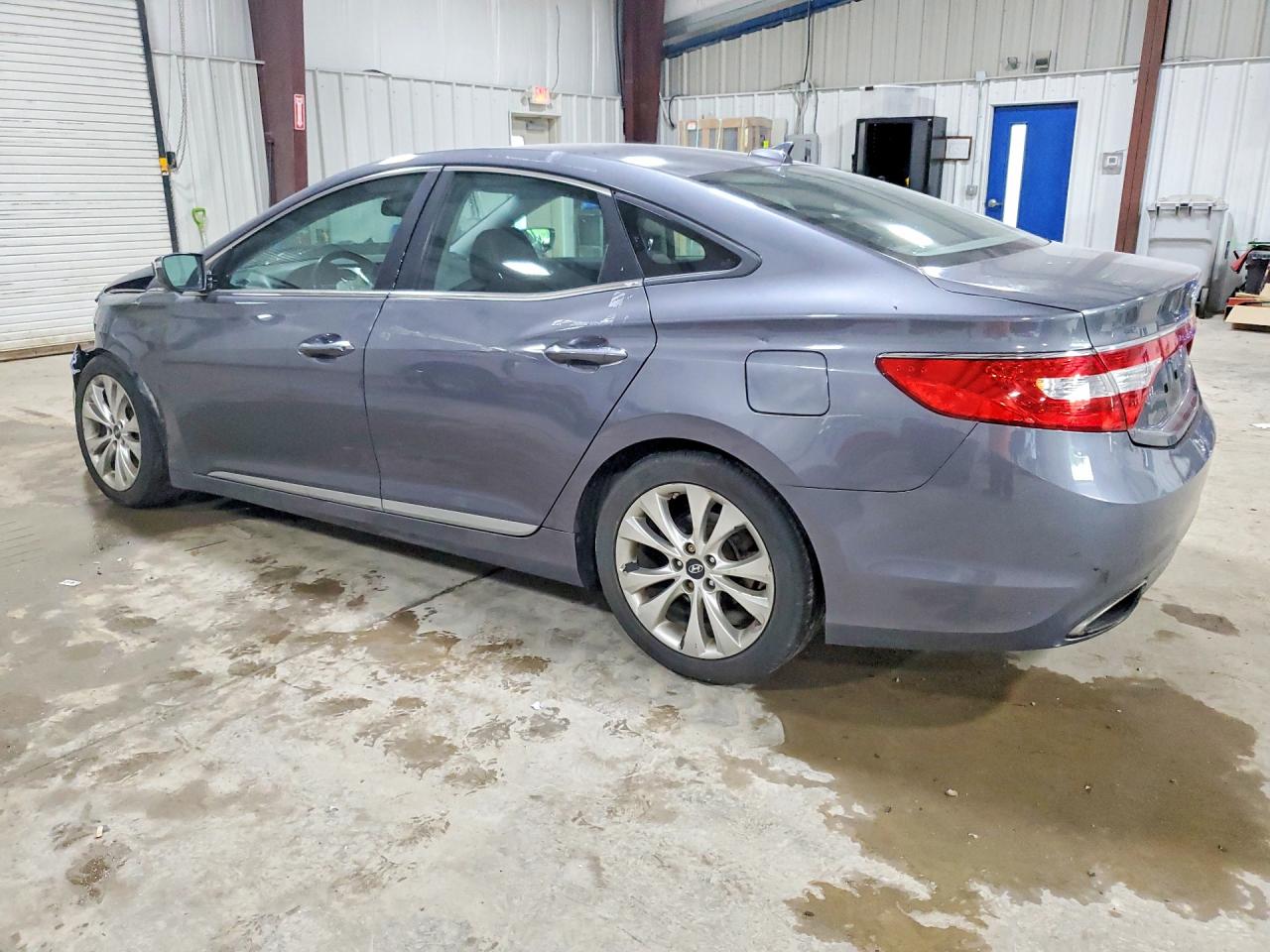 2013 Hyundai Azera Base Gray vin: KMHFG4JG5DA255988