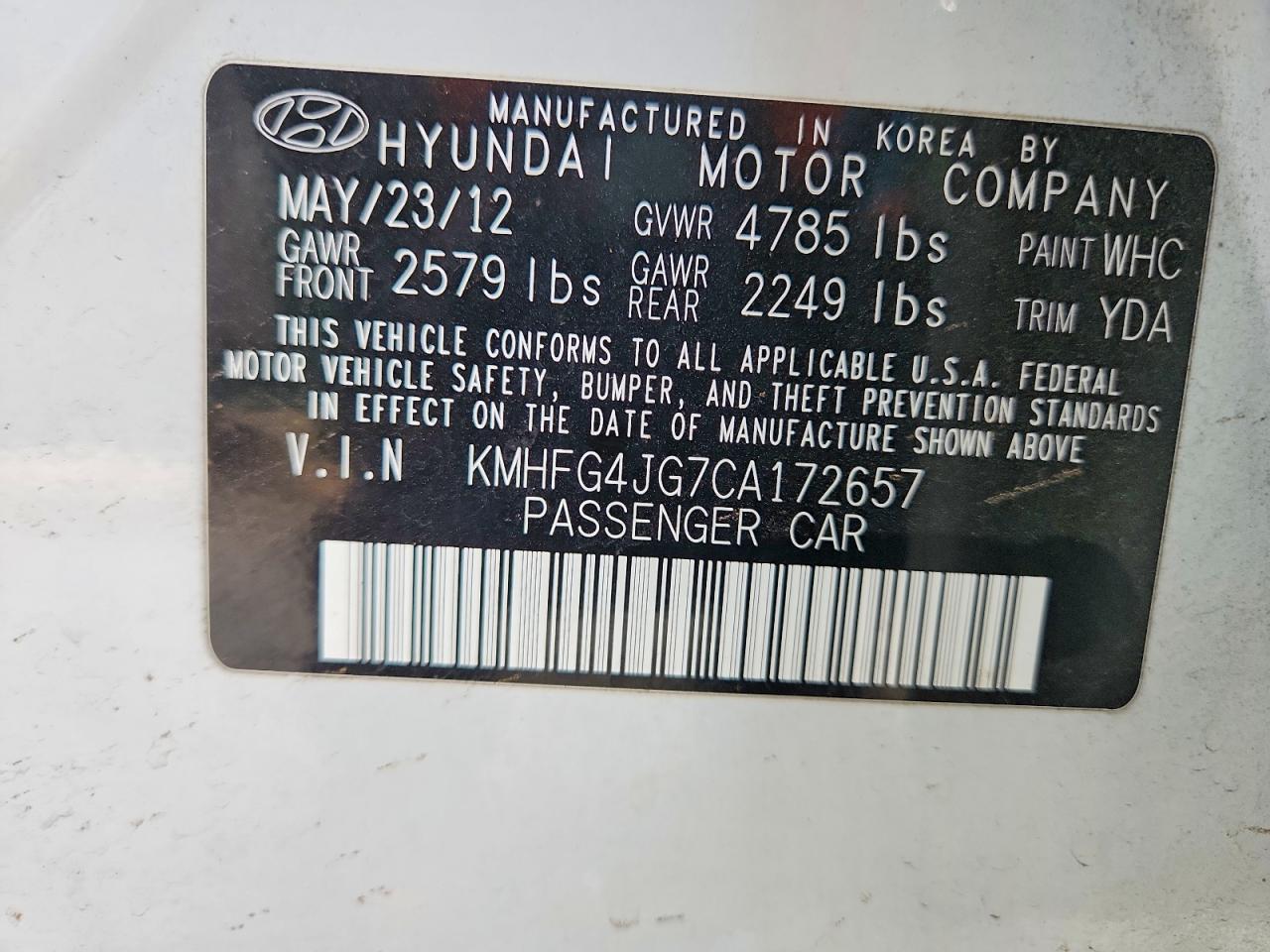 2012 Hyundai Azera Base White vin: KMHFG4JG7CA172657