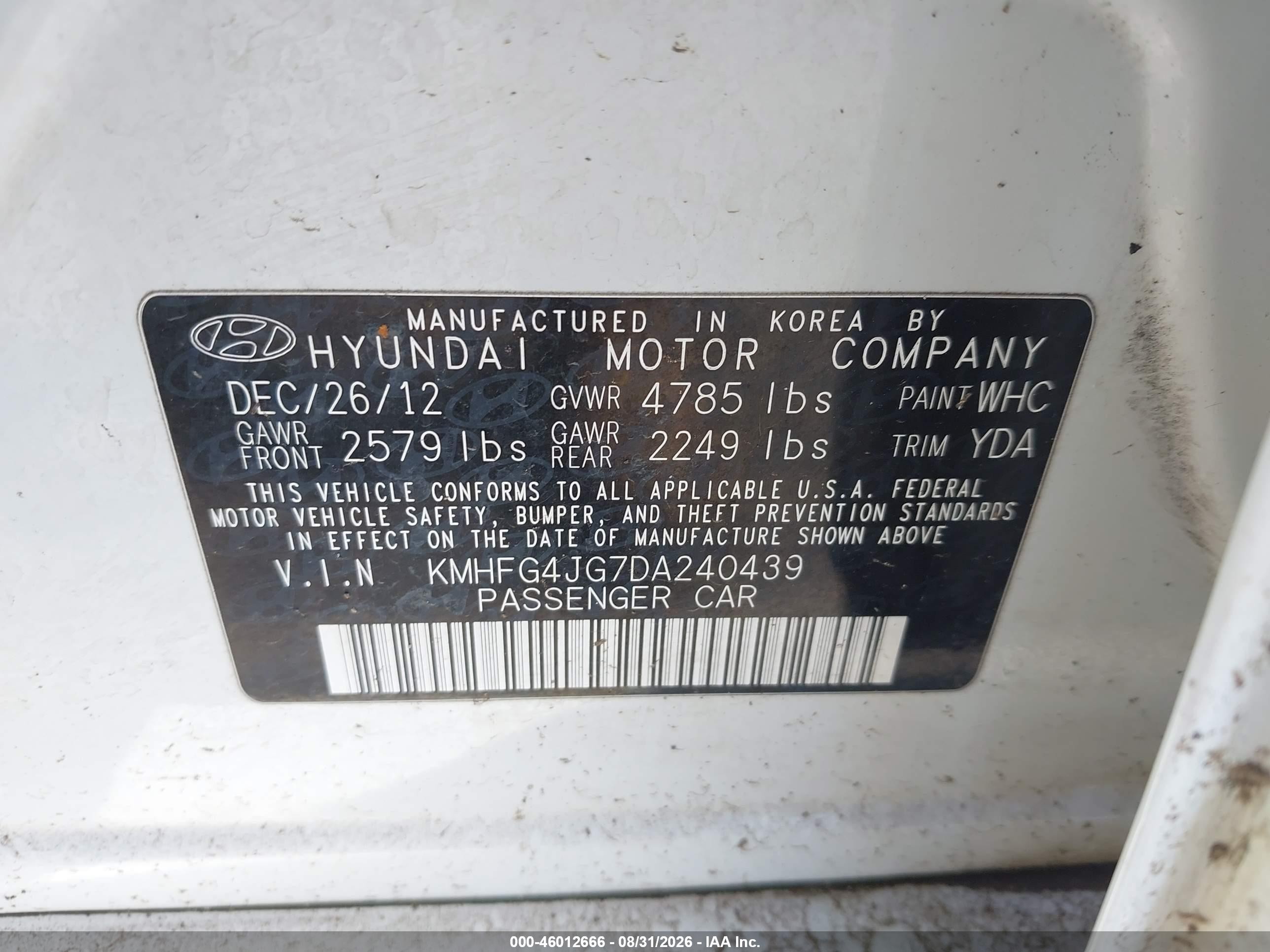 2013 Hyundai Azera   White vin: KMHFG4JG7DA240439