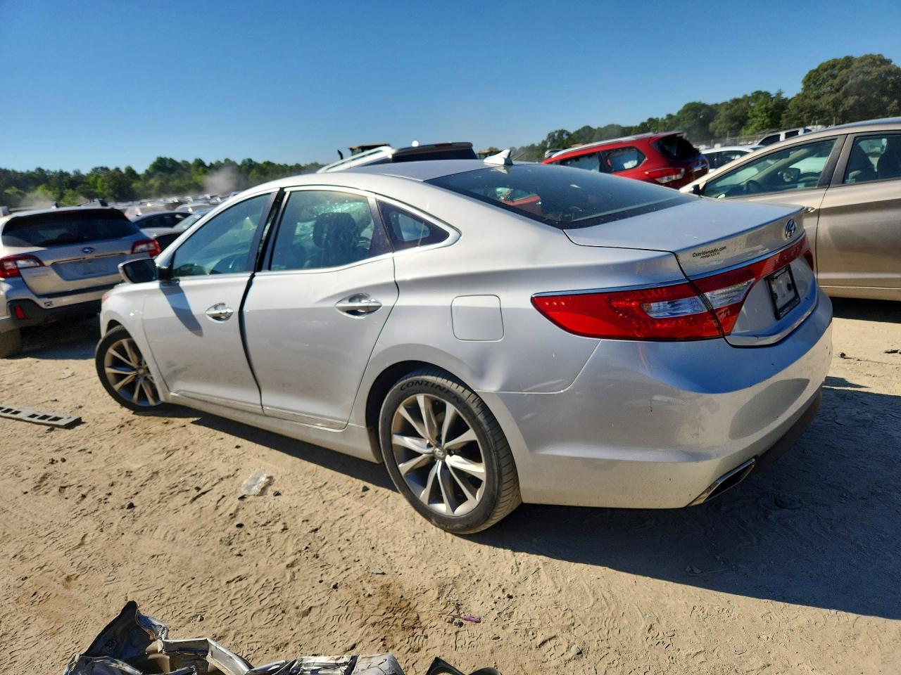 2015 Hyundai Azera Base Silver vin: KMHFG4JG7FA469397