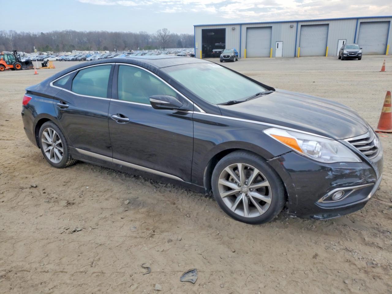 2015 Hyundai Azera Base Черный vin: KMHFG4JG7FA479010