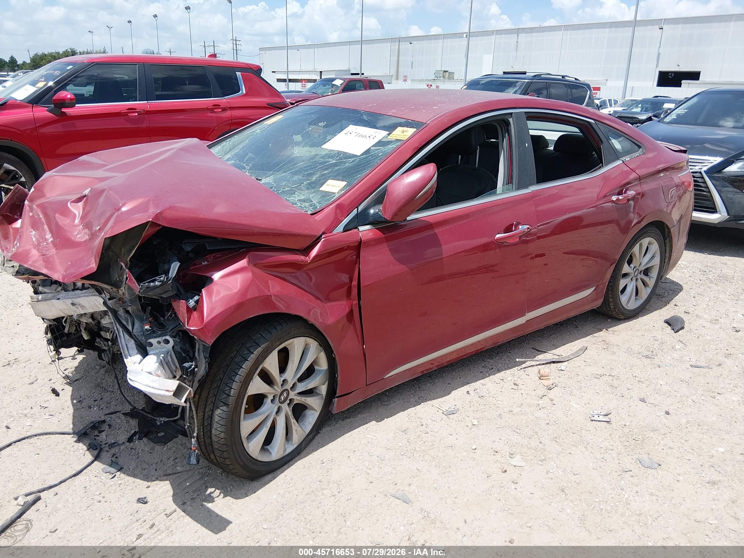 2013 Hyundai Azera   Red vin: KMHFG4JG8DA227019