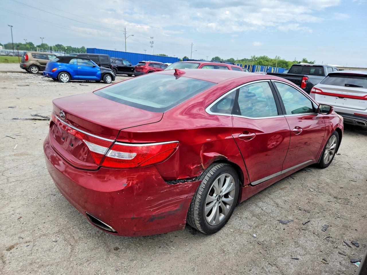 2014 Hyundai Azera Base Red vin: KMHFG4JG8EA368299