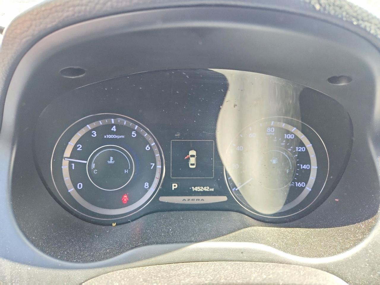 2015 Hyundai Azera Base White vin: KMHFG4JG8FA488024